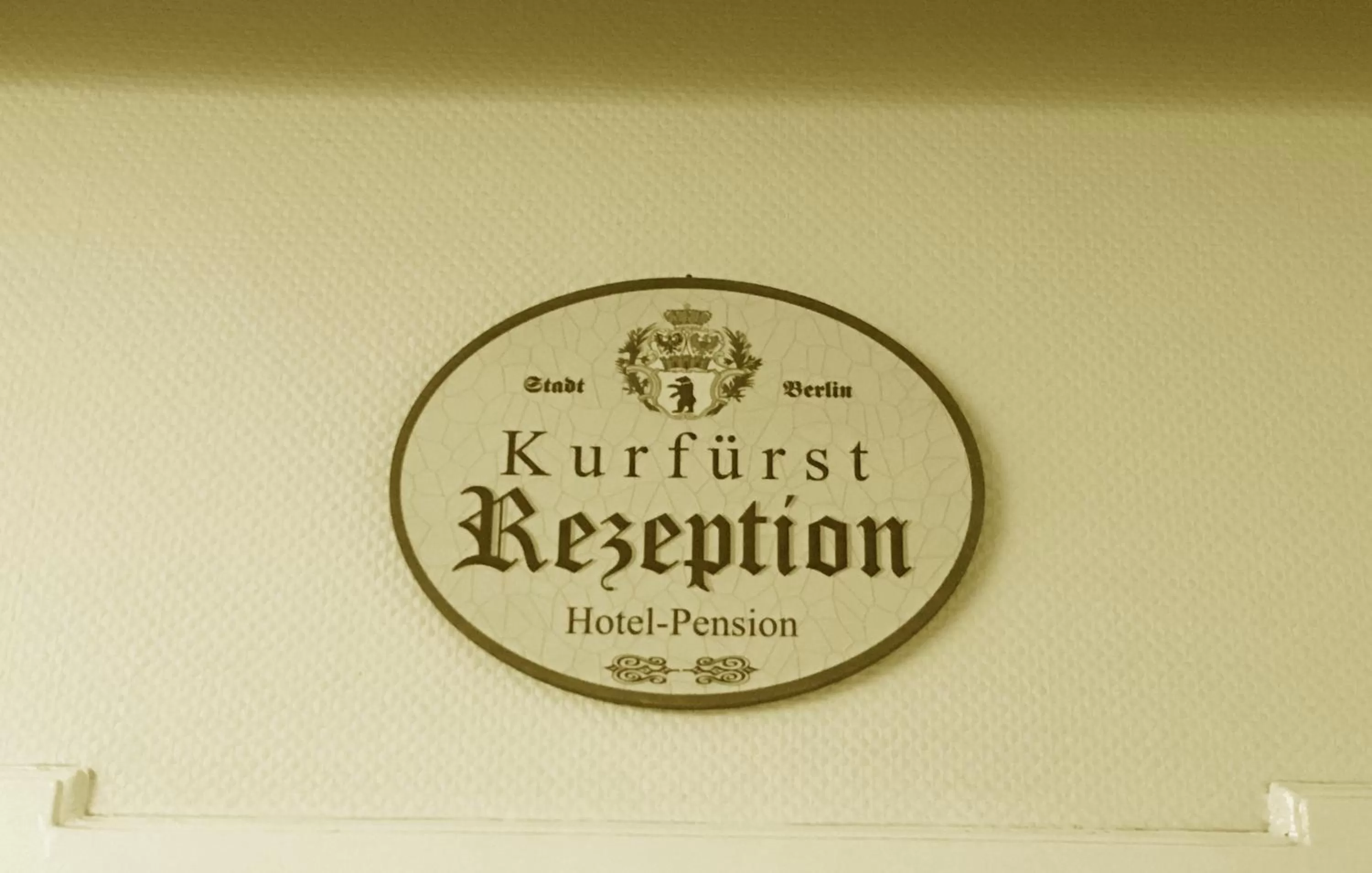 Logo/Certificate/Sign in Kurfürst am Kurfürstendamm