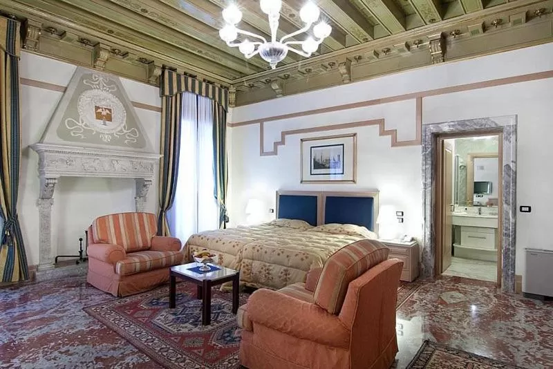 Bed in Foscari Palace