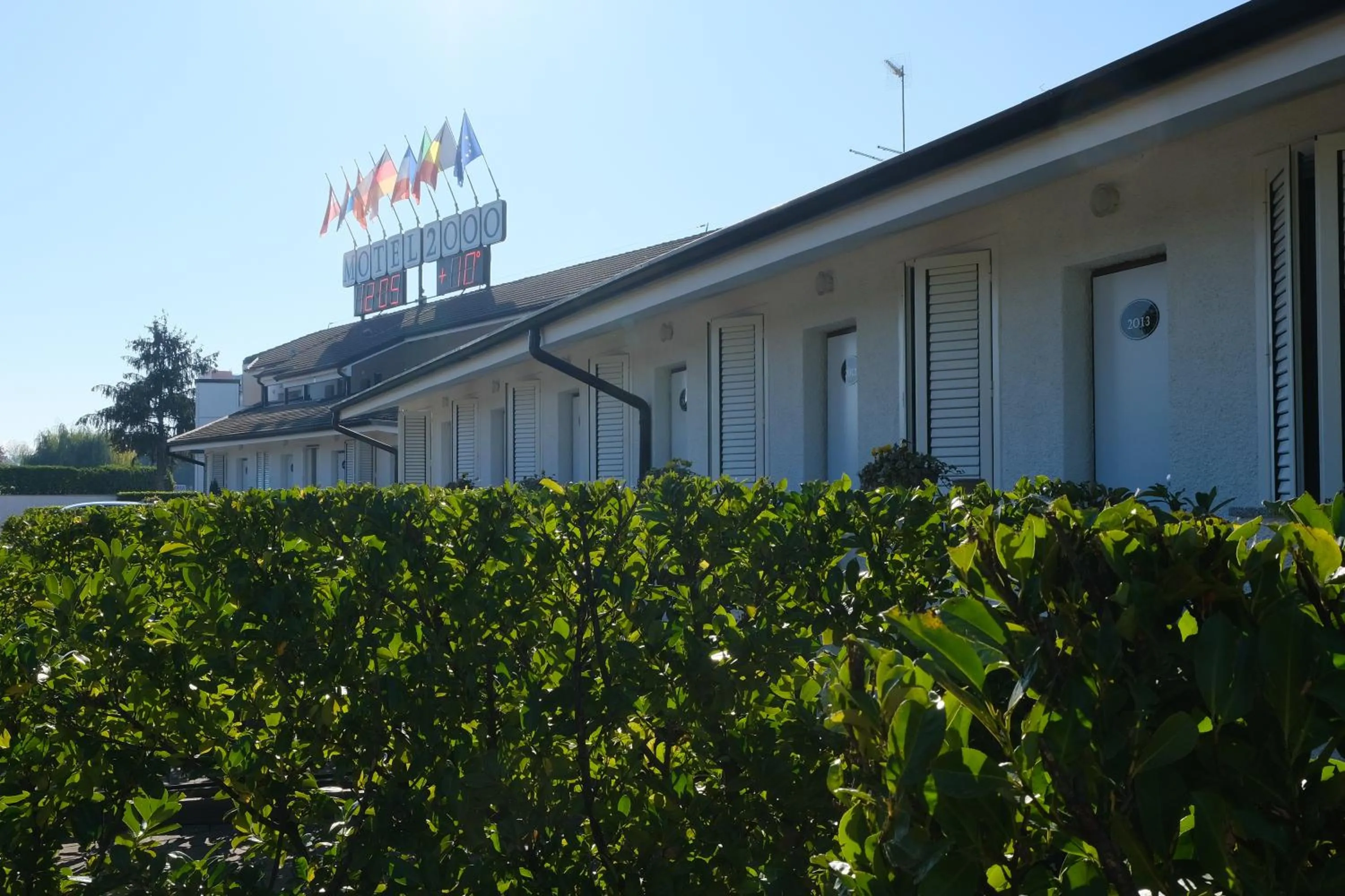 Hotel Motel 2000