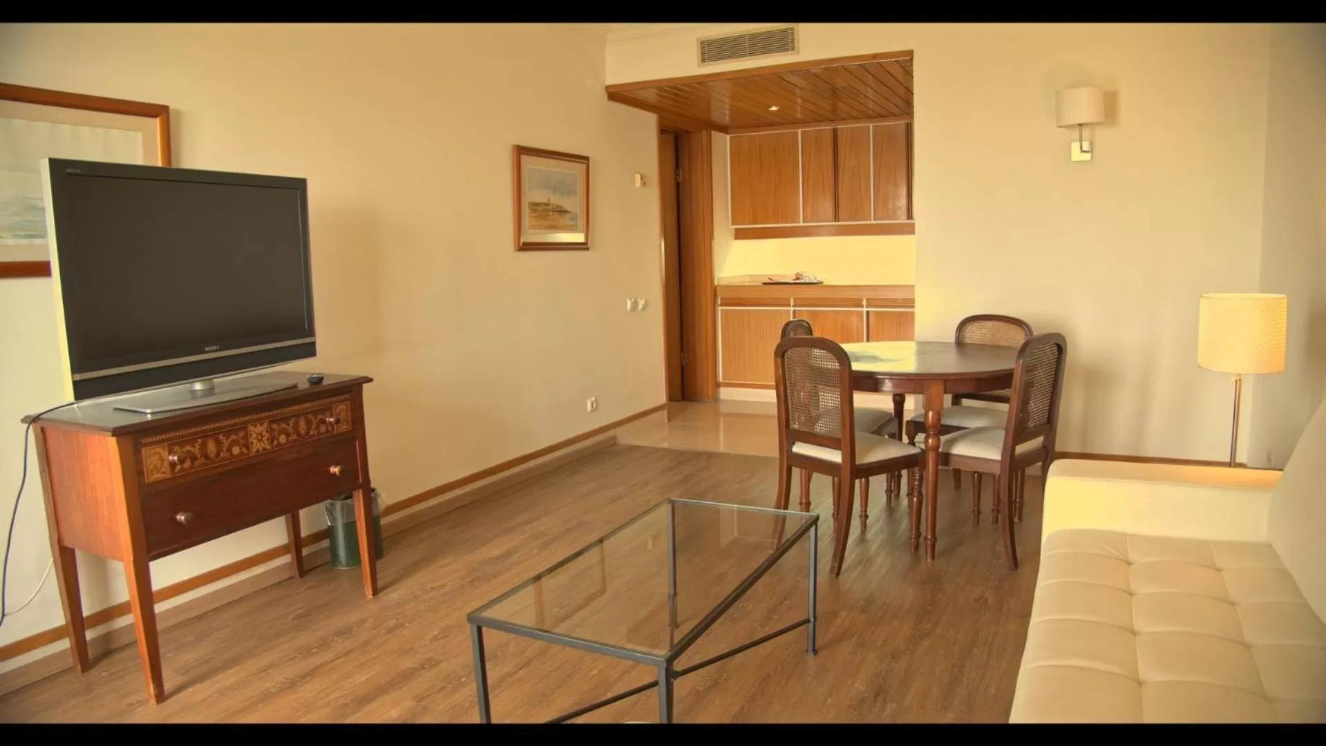 TV and multimedia in Hotel Solar Palmeiras