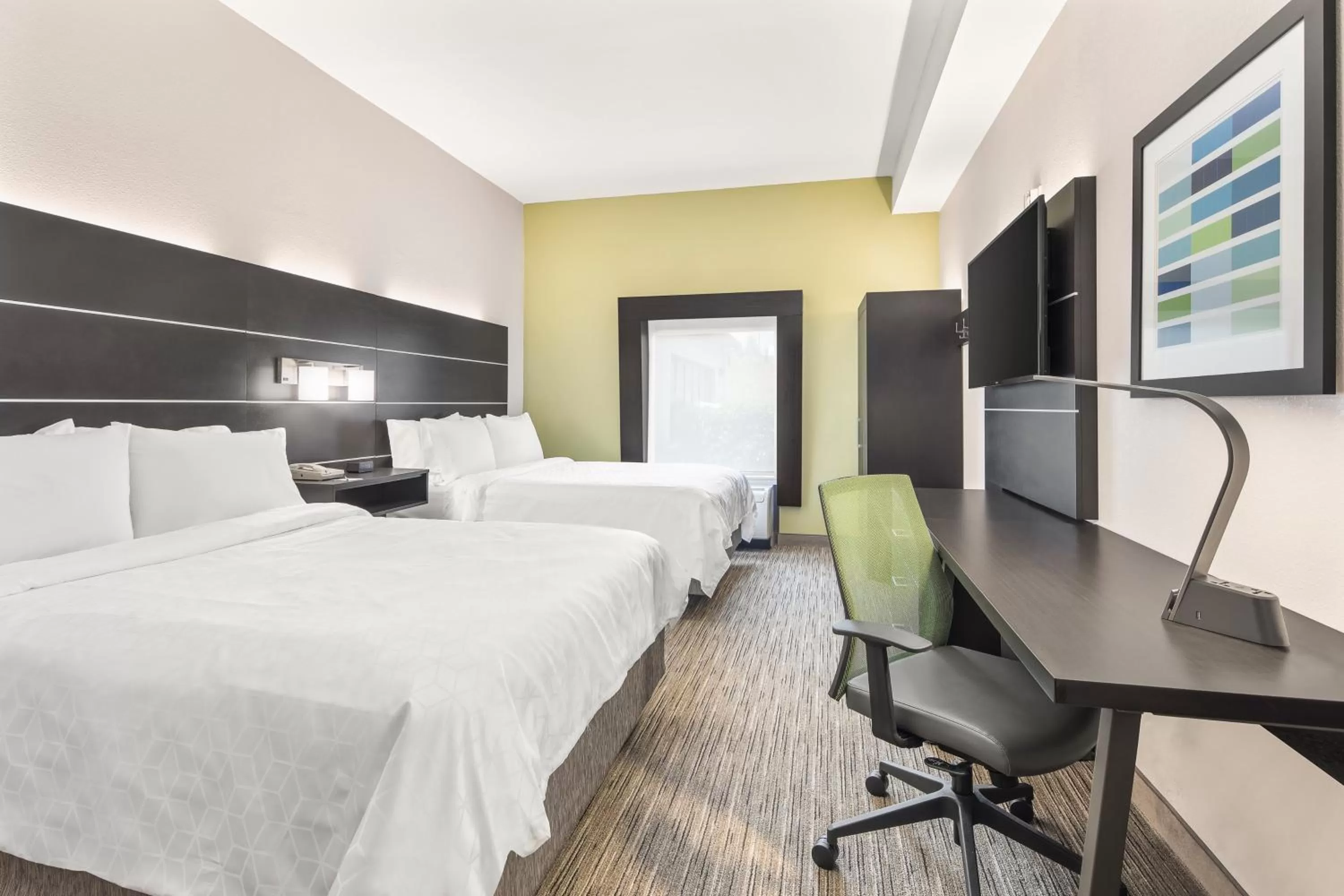 Photo of the whole room, Bed in Holiday Inn Express Hotels & Suites Greenville-Spartanburg/Duncan by IHG