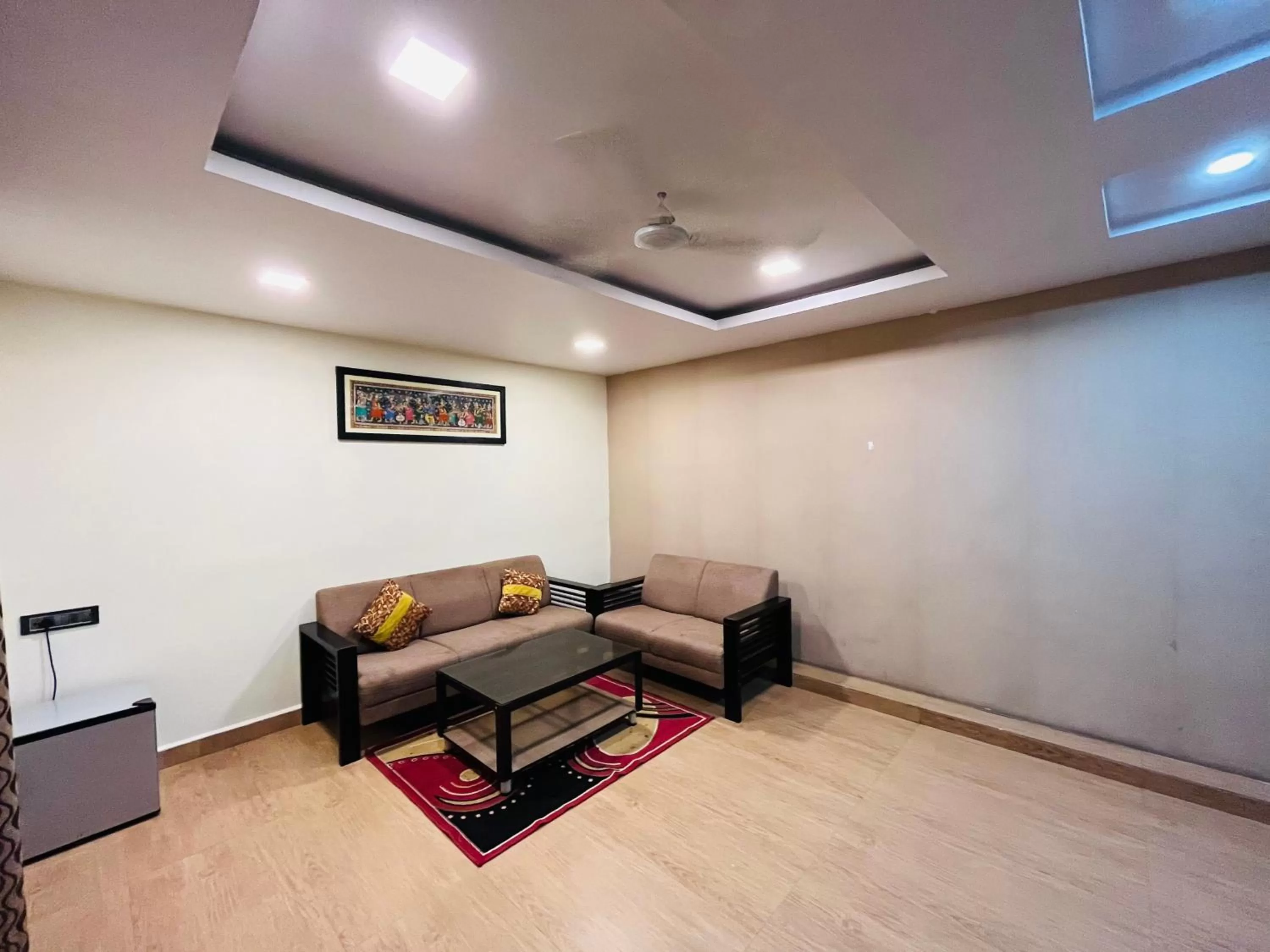Living room in Shankar Bhavan By Vinayak Hotels