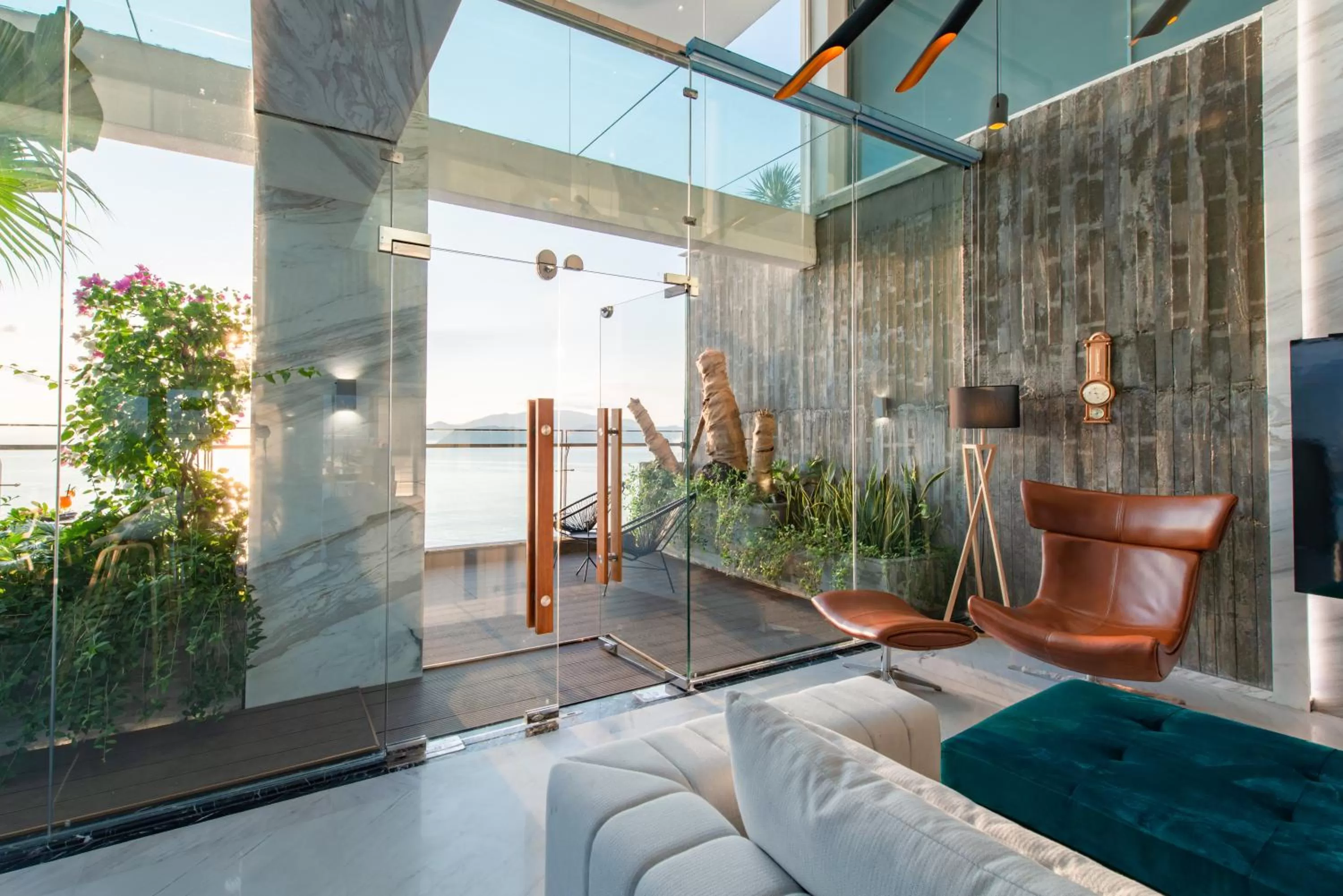 Living room in Maple Hotel & Apartment