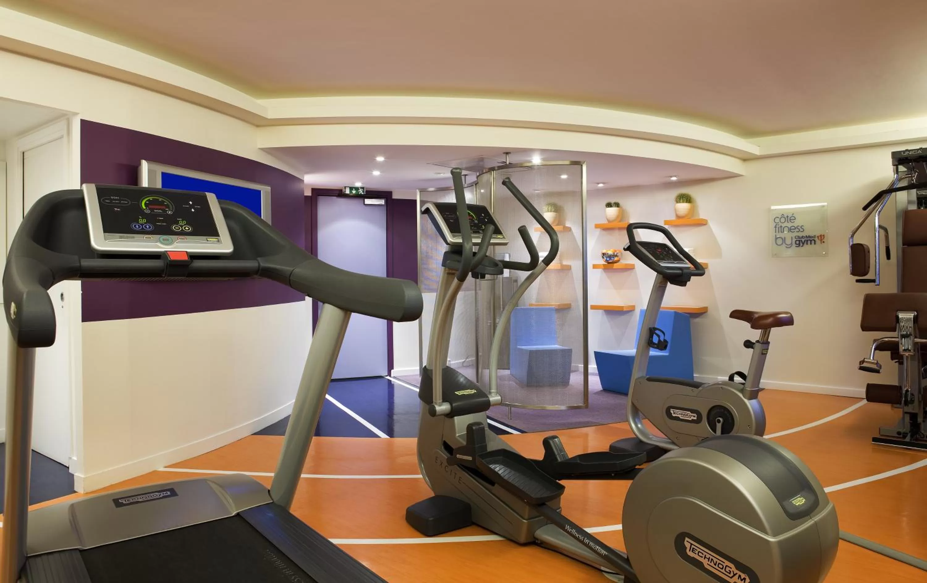 Fitness centre/facilities in Novotel Paris La Defense Esplanade