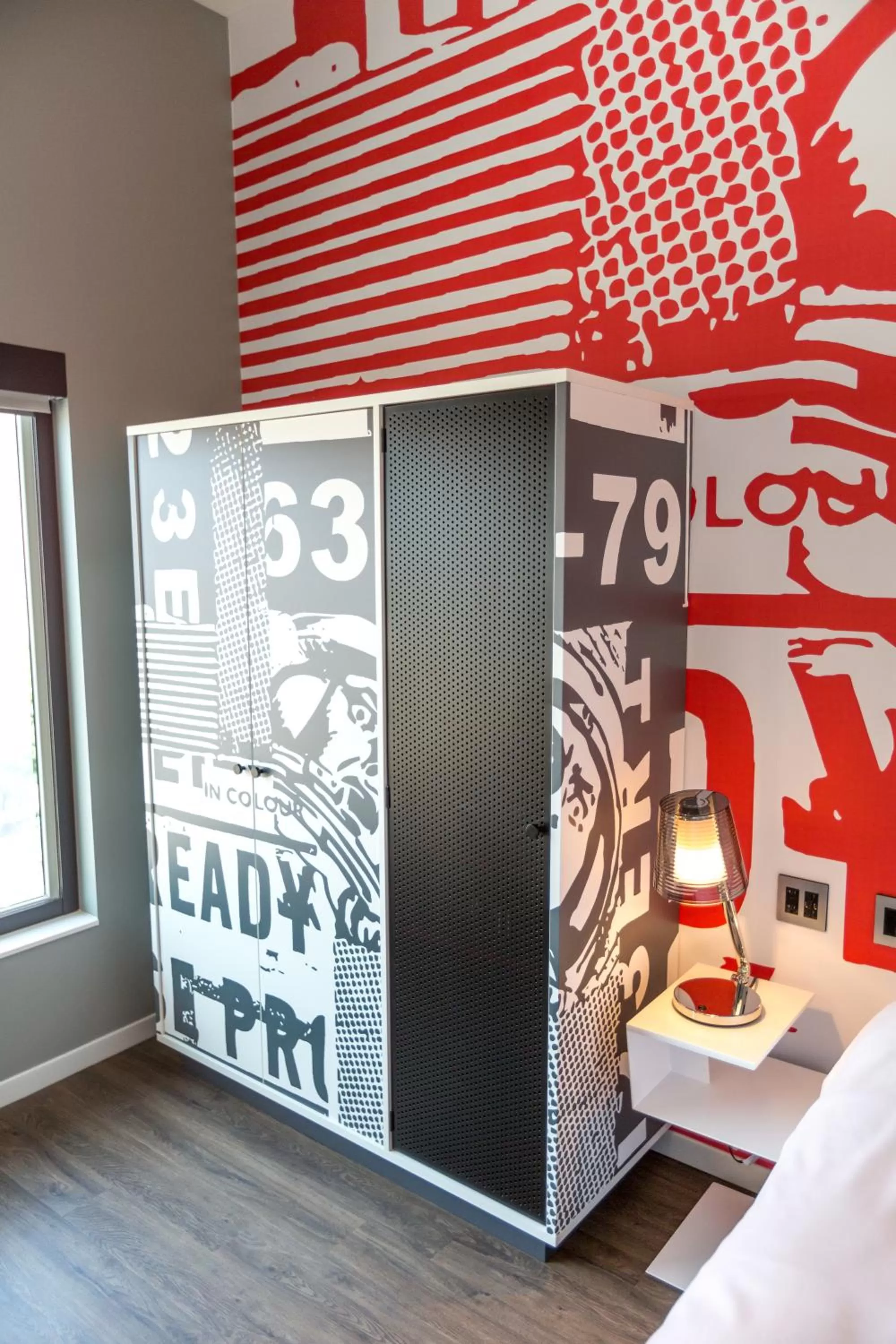 Decorative detail in Radisson Red Minneapolis Downtown