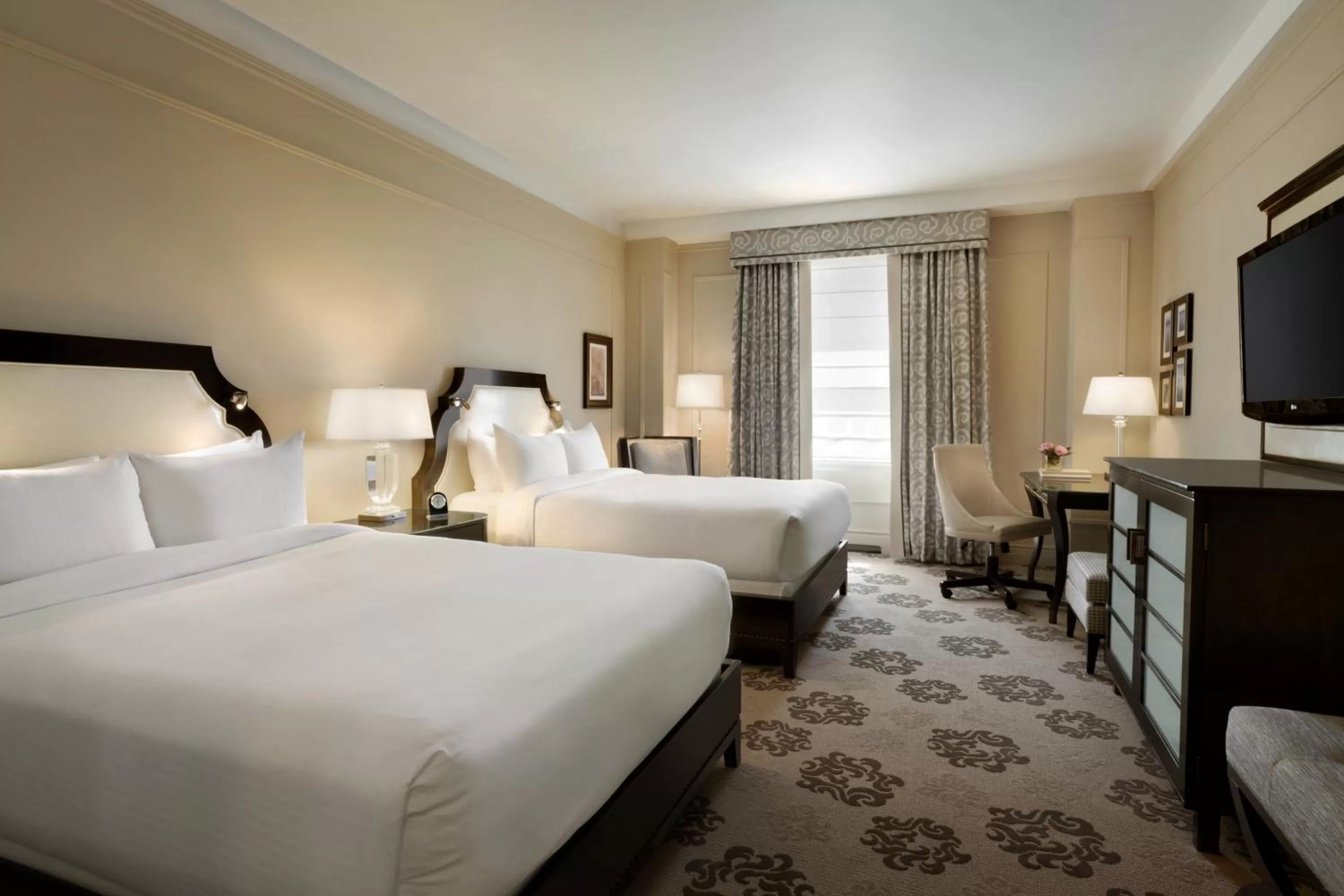 Deluxe Room with Two Queen Beds in Fairmont Hotel Vancouver