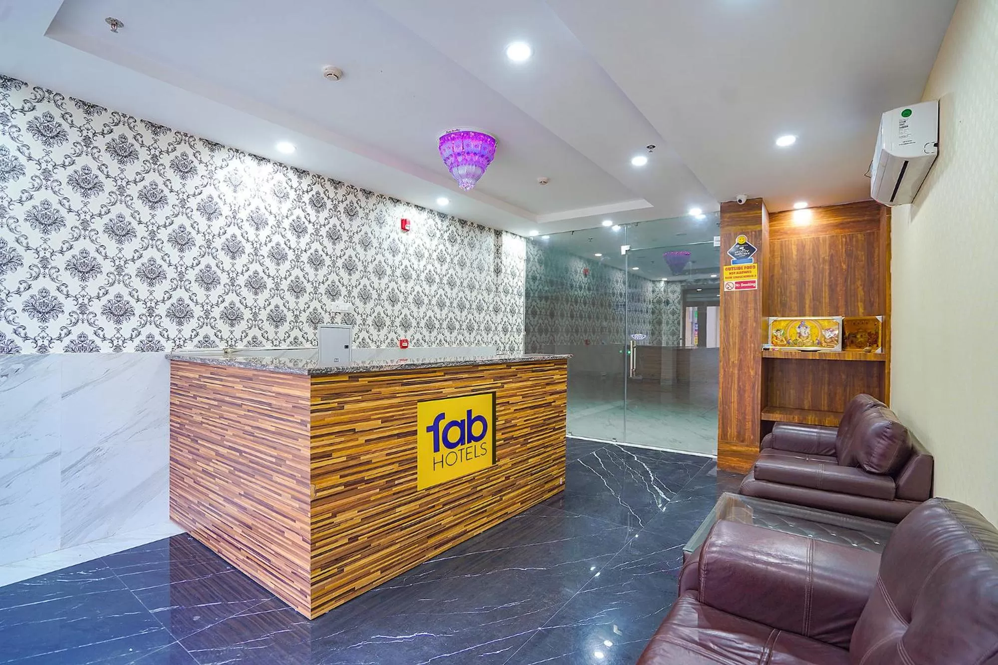 Lobby or reception, Lobby/Reception in FabHotel HC Mohali Inn