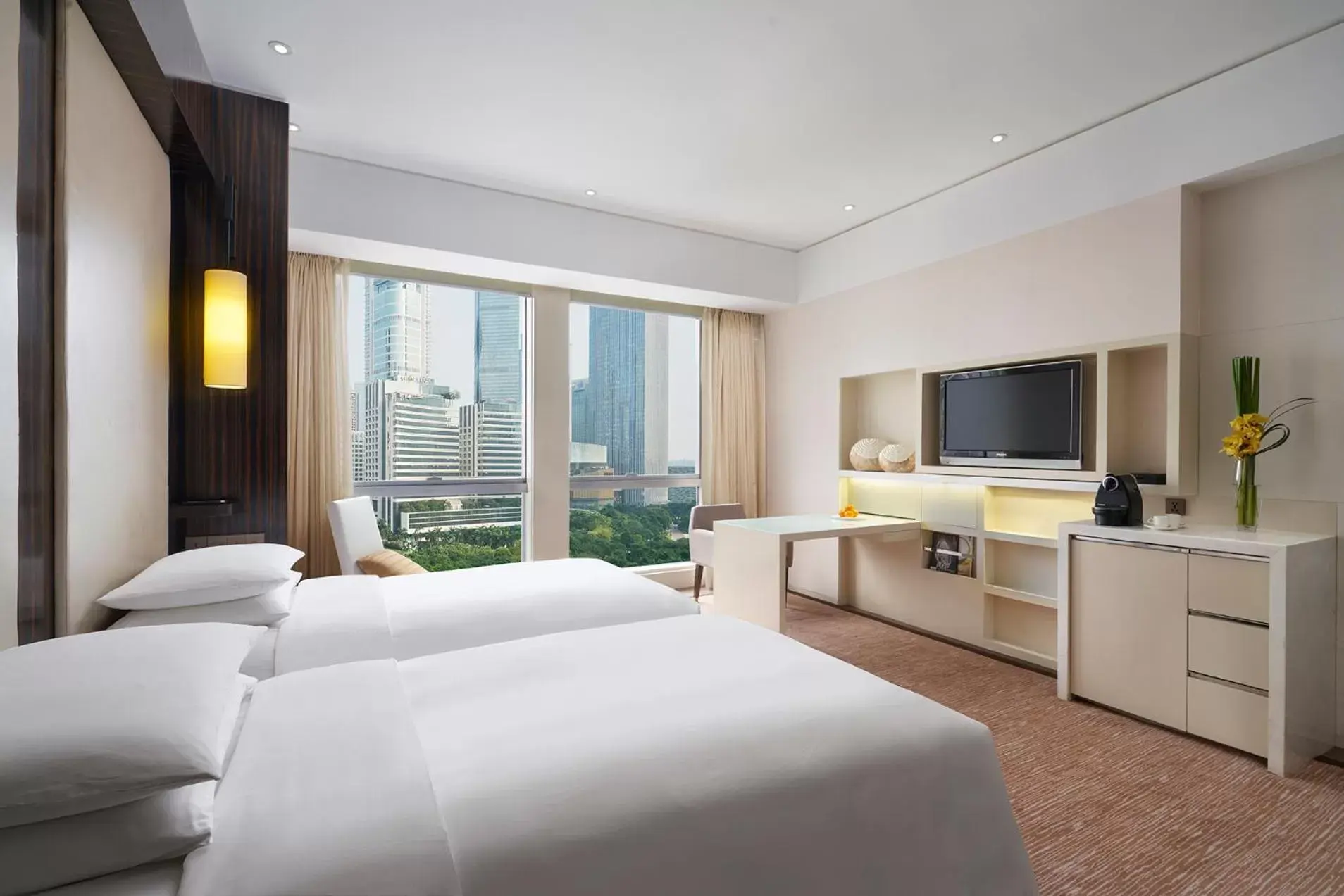Twin Room - single occupancy - Club Access in Grand Hyatt Guangzhou Twin Room - single occupancy - Club Access in Grand Hyatt Guangzhou