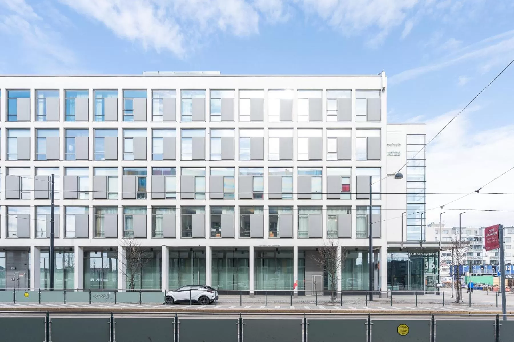 Facade/entrance in Hiisi Hotel Helsinki Jätkäsaari