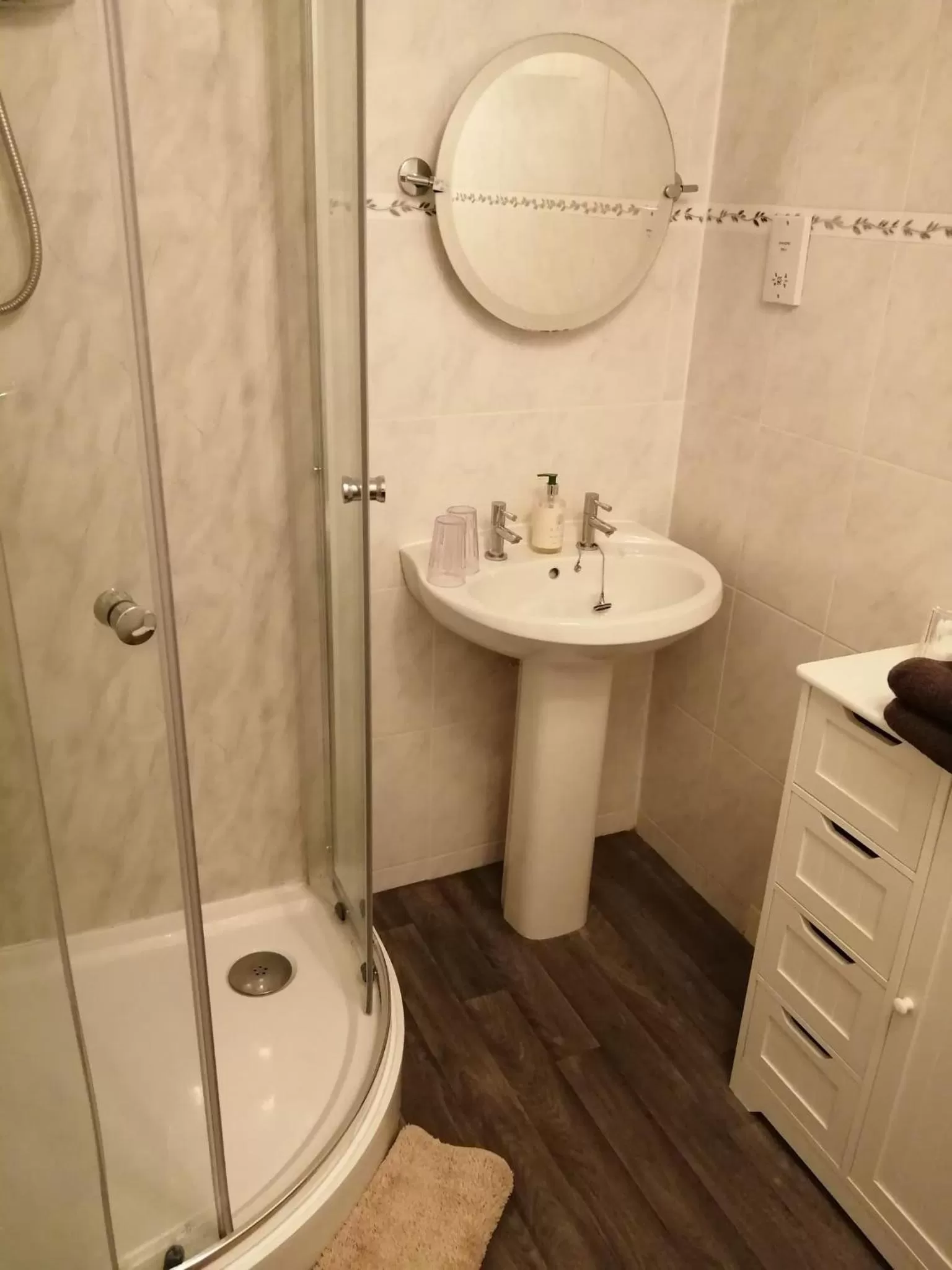 Bedroom in Don Muir Guesthouse