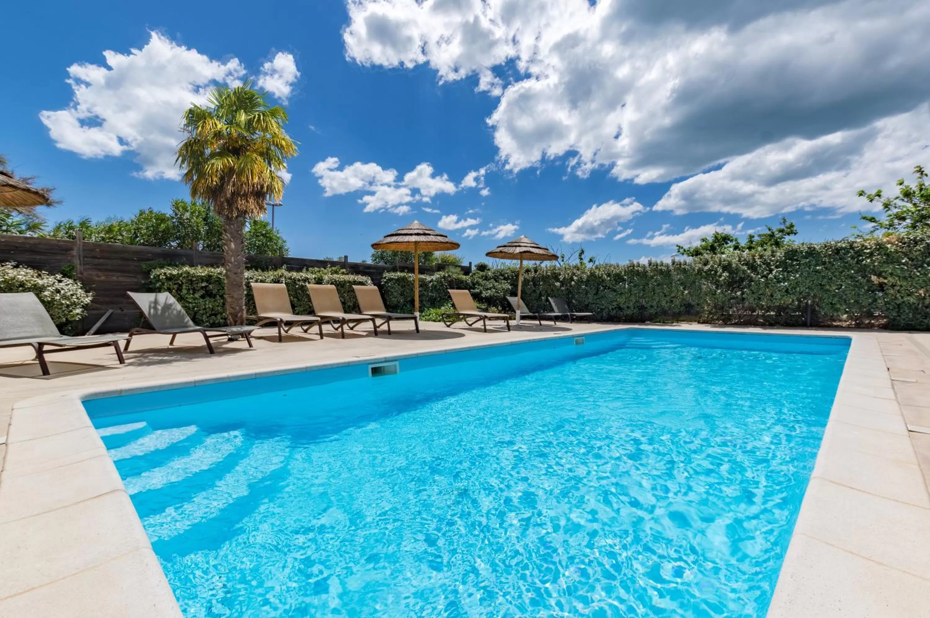 Swimming pool in Résidence Thalacap