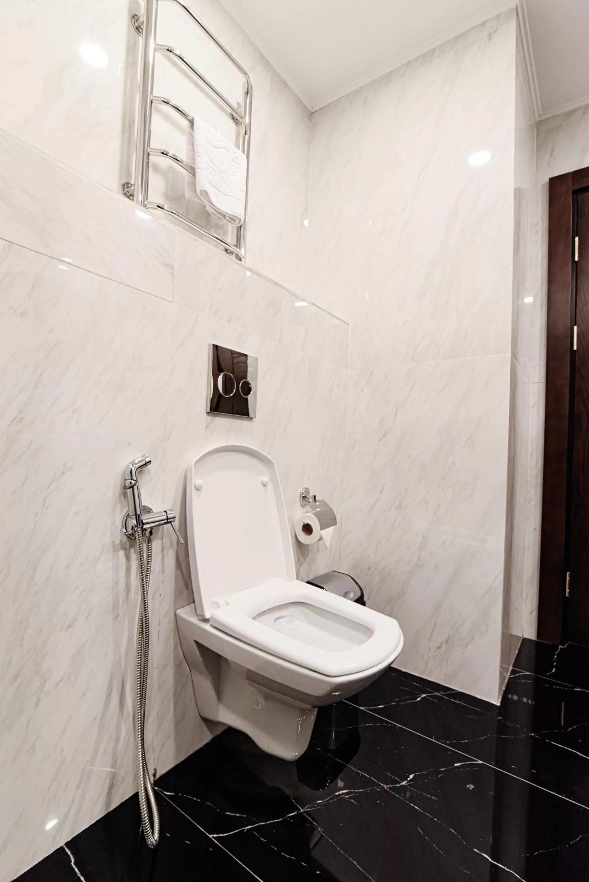 Bathroom in East Palace Hotel