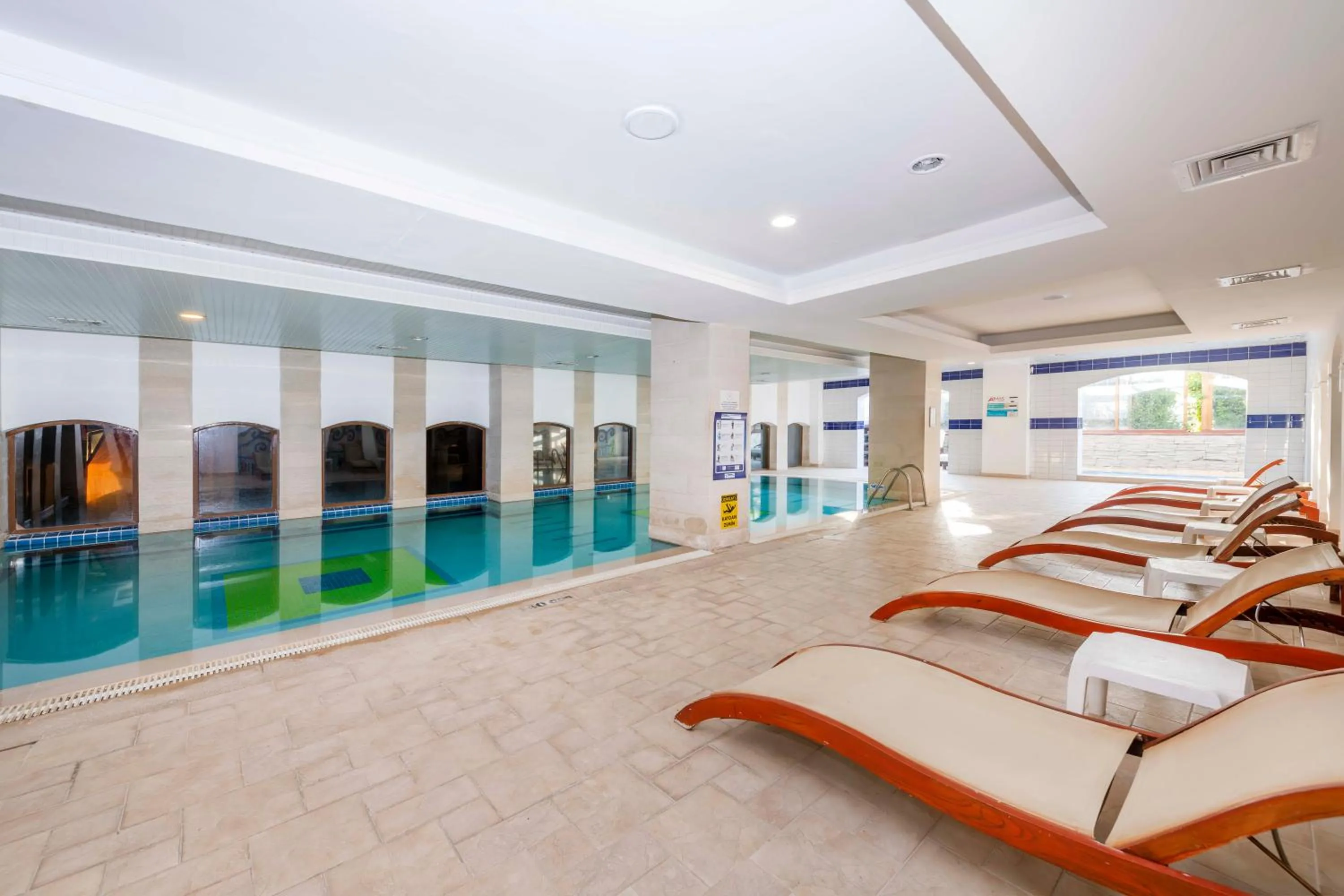 Spa and wellness centre/facilities in Armas Labada