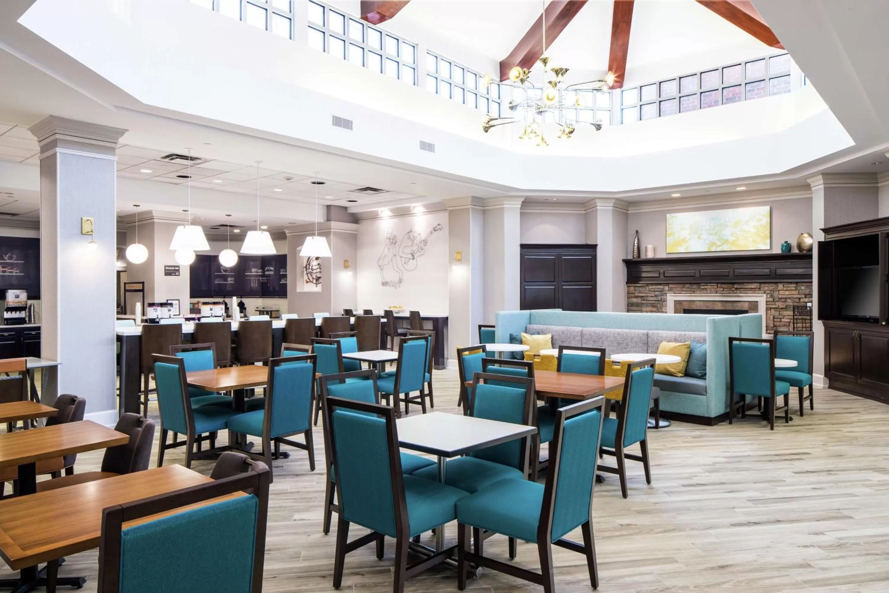 Breakfast in Hampton Inn & Suites Memphis-Beale Street