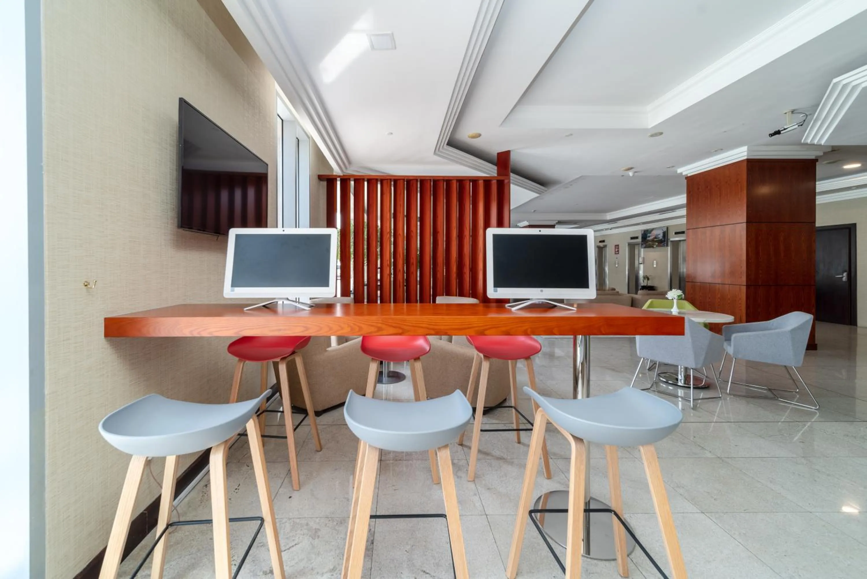 Lobby or reception in Star Metro Deira Hotel Apartments