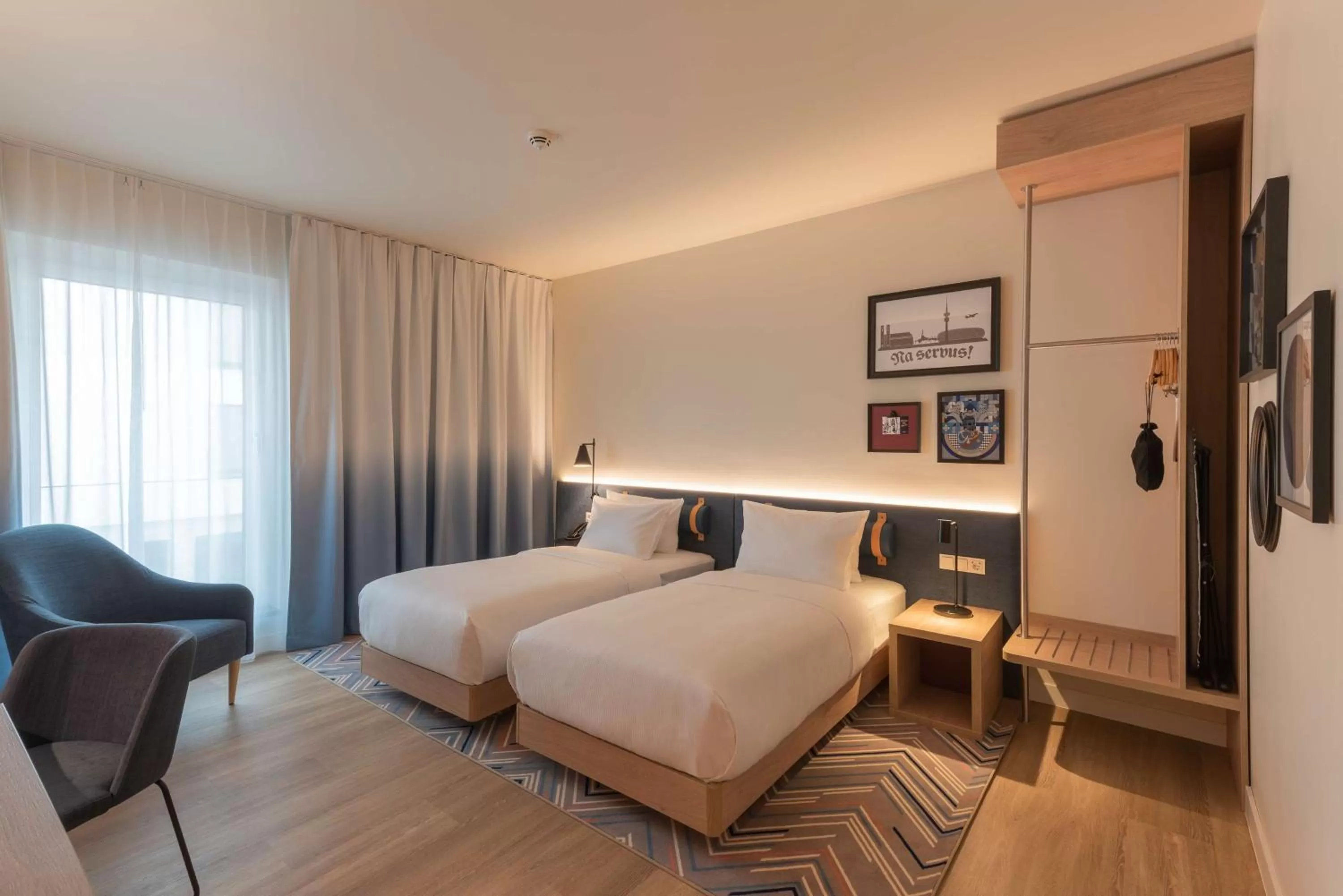 Bed in Hampton By Hilton Munich City North