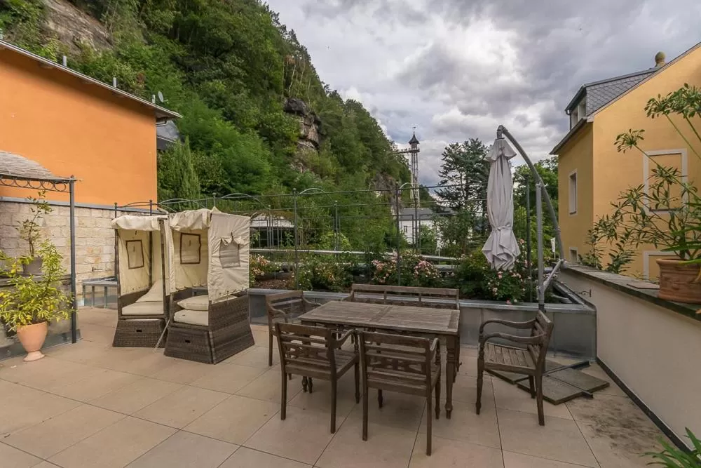 Balcony/Terrace in Albergo-Toscana