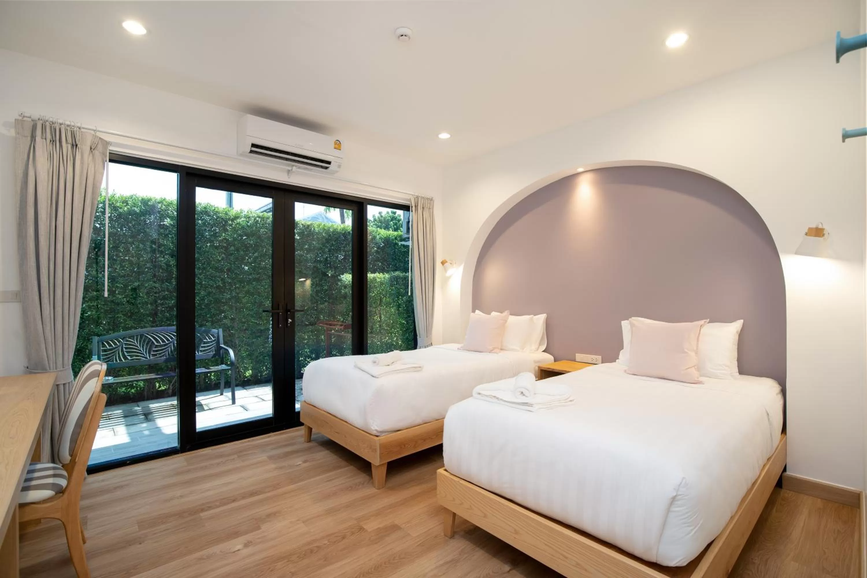 Standard Twin Room in The Modeva Hotel