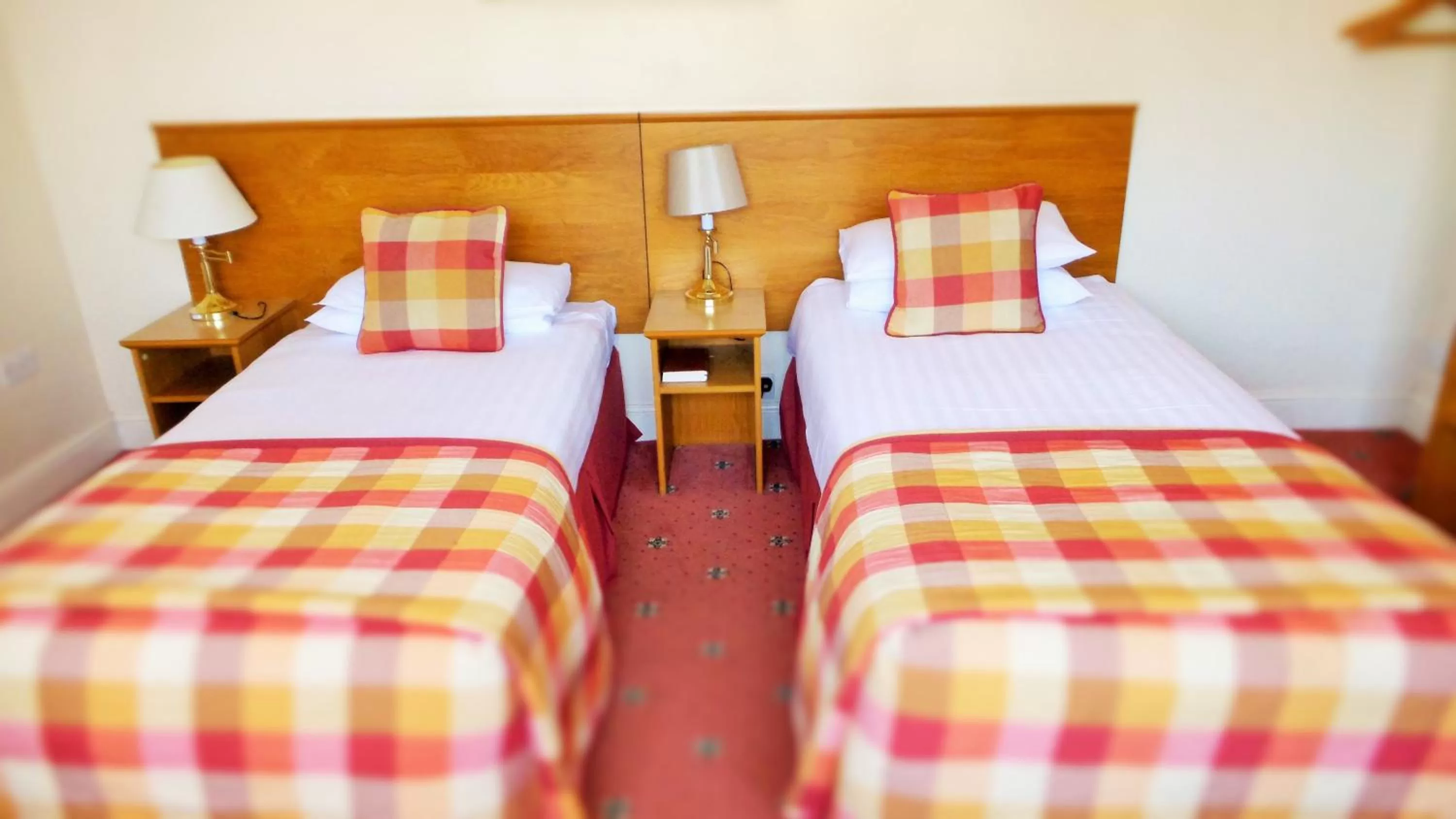 Bedroom, Bed in Roydon Marina Village Hotel