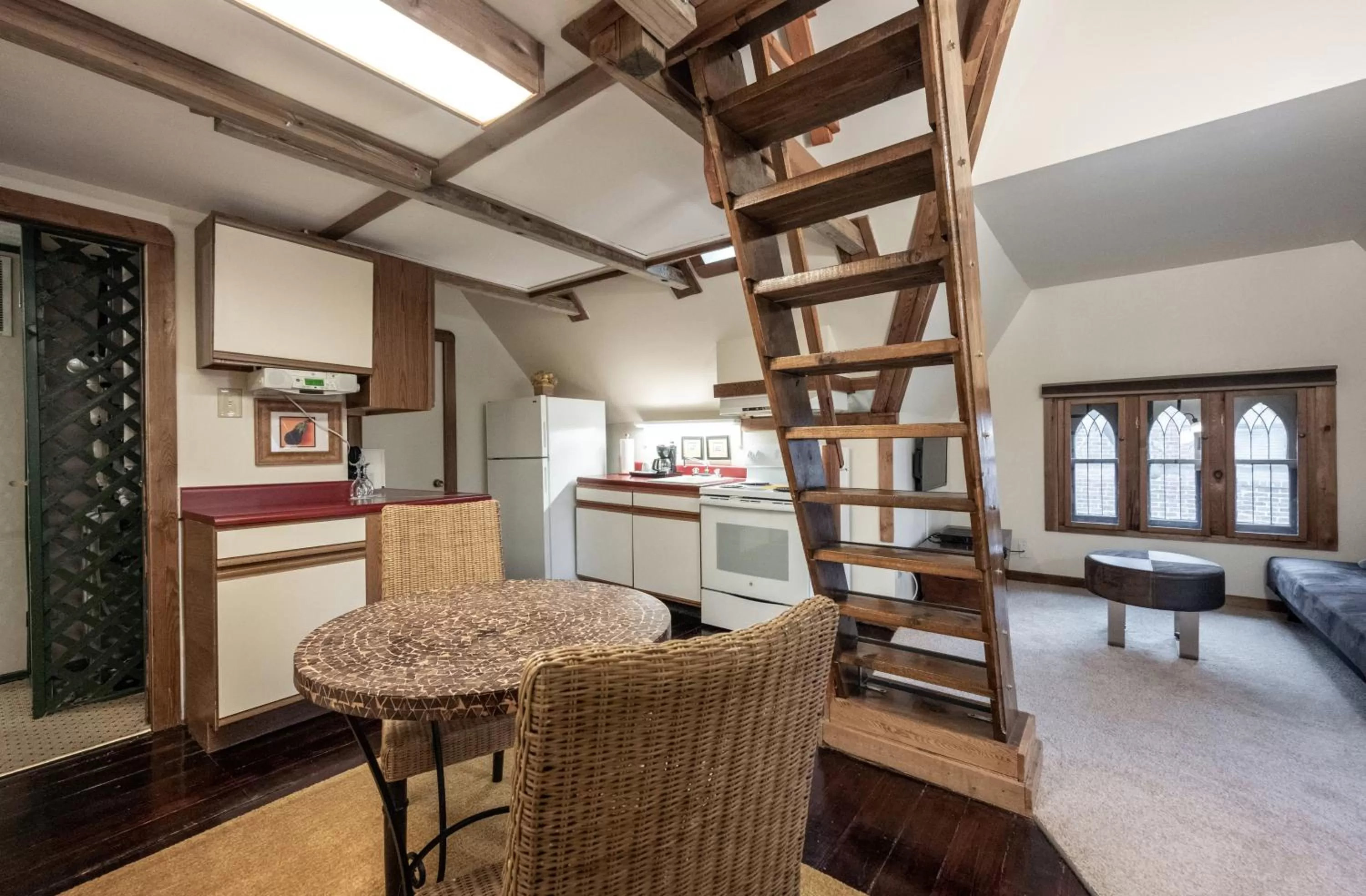 Kitchen or kitchenette in Stone Soup Inn