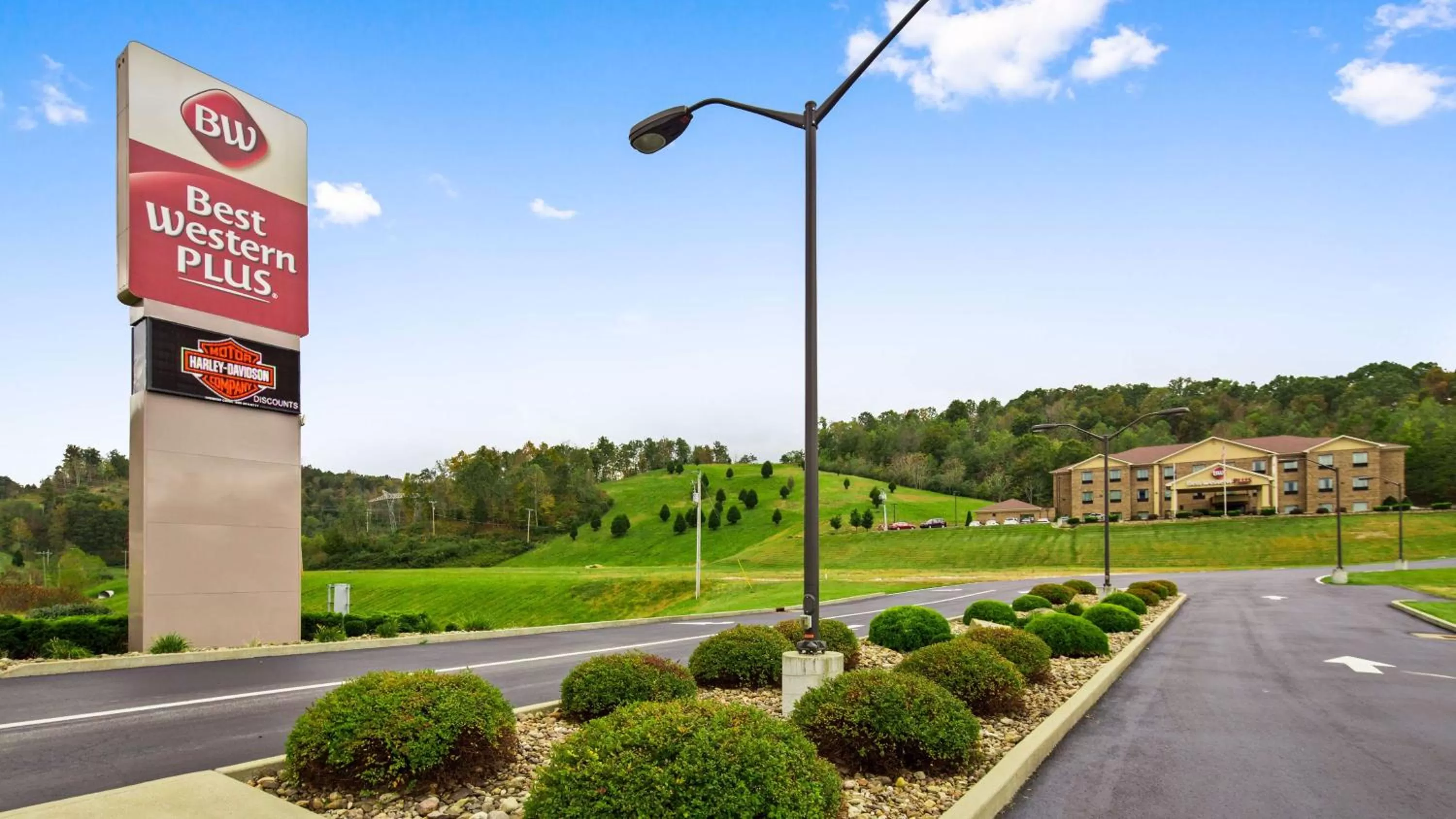 Property building in Best Western Plus Louisa