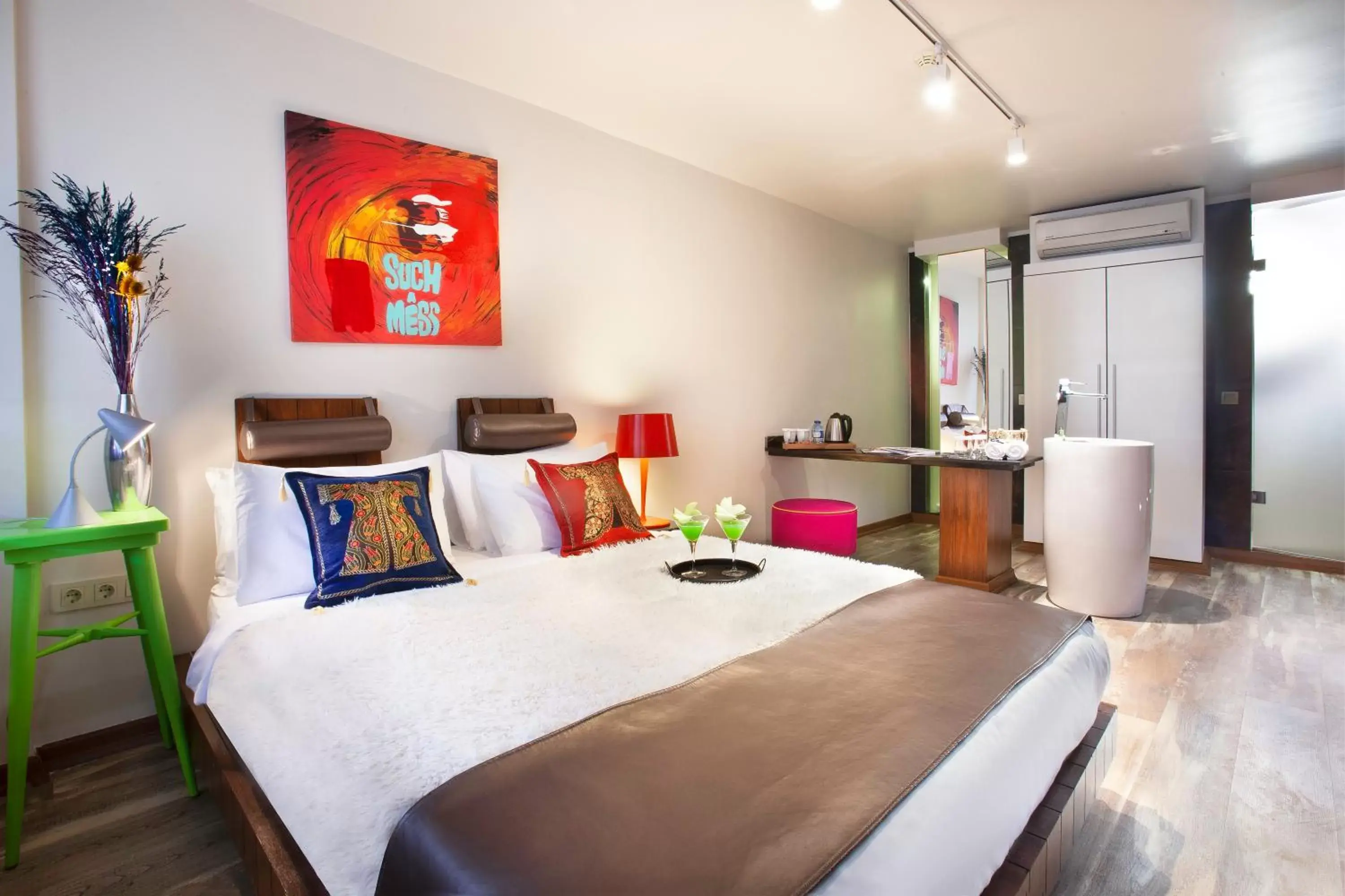 Superior Room in Duo Galata Hotel Superior Room in Duo Galata Hotel