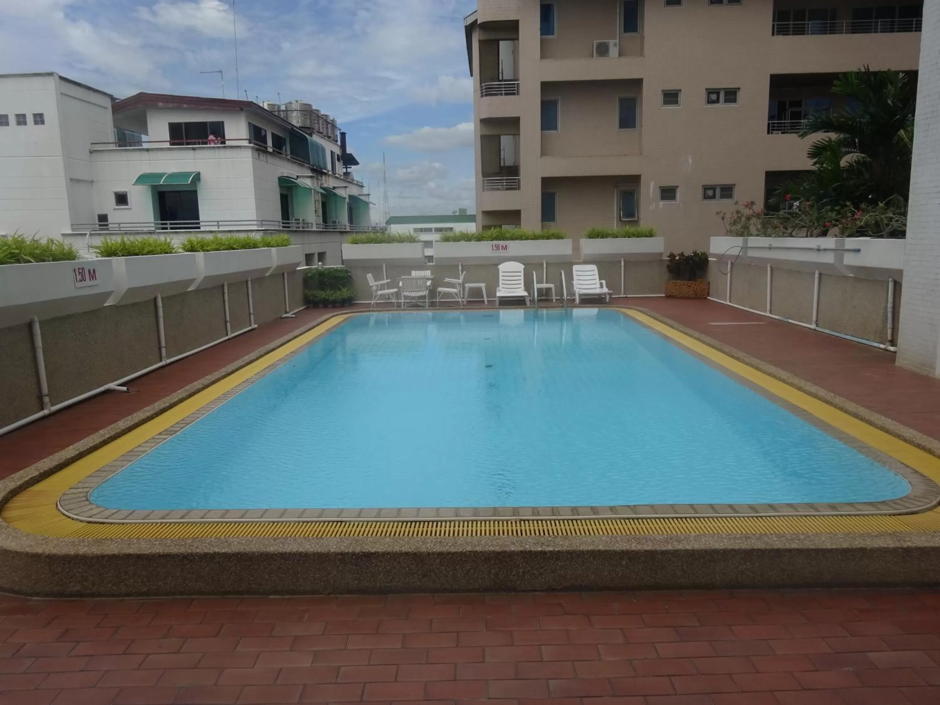 Swimming Pool in MIDO Hotel