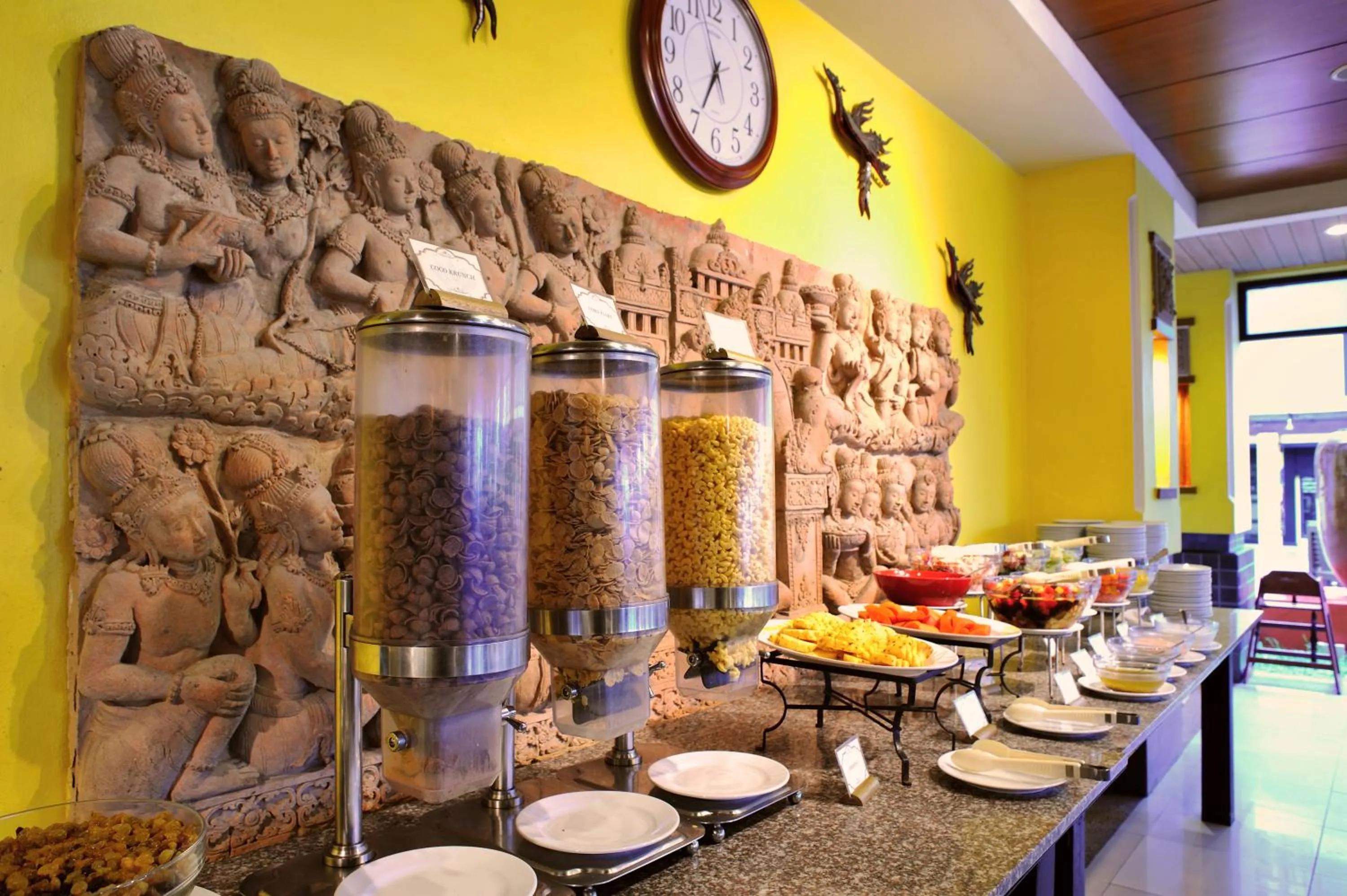 Restaurant/places to eat in Woraburi Phuket Resort & Spa - SHA Plus