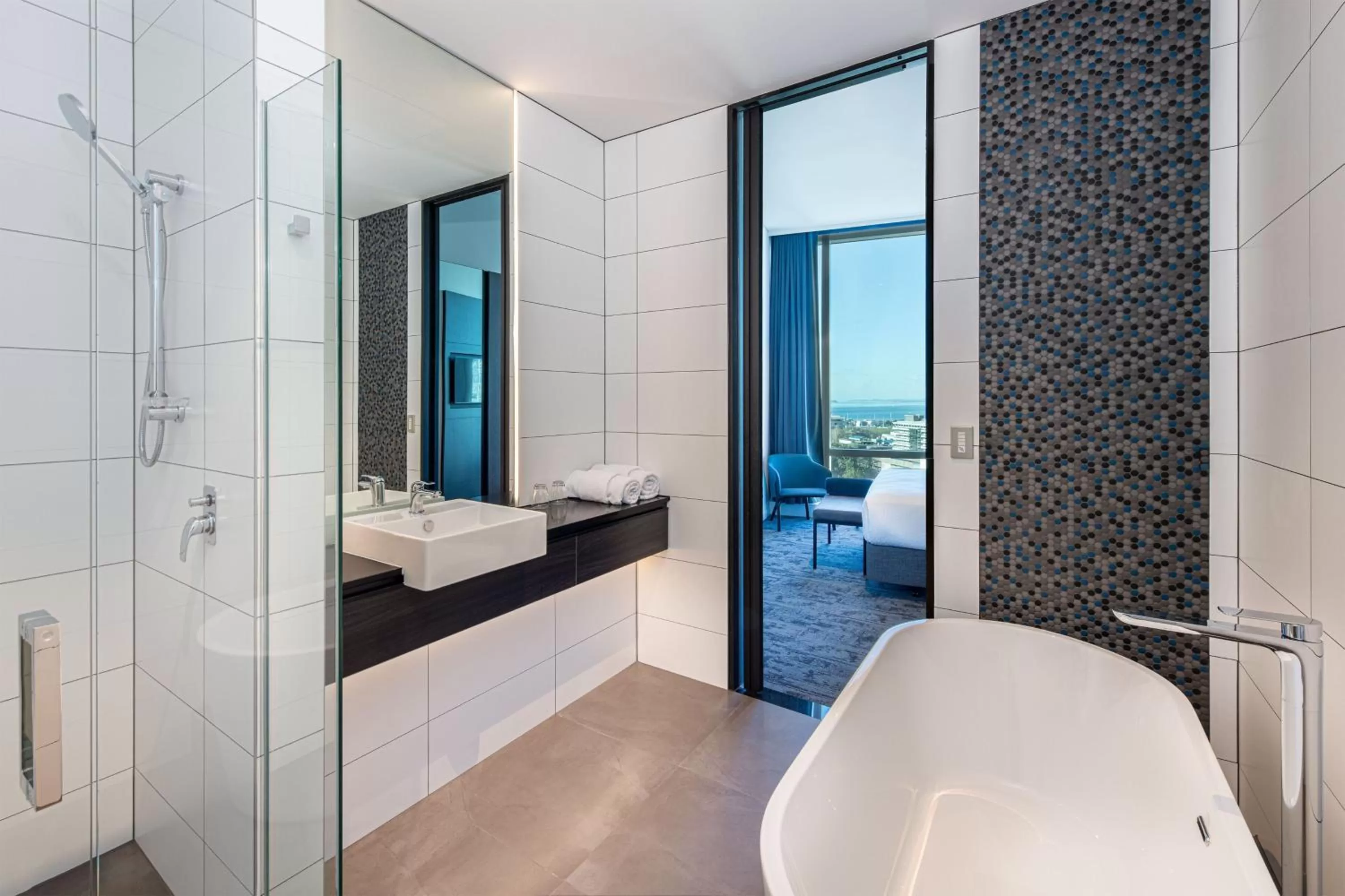 Bathroom in Four Points by Sheraton Auckland