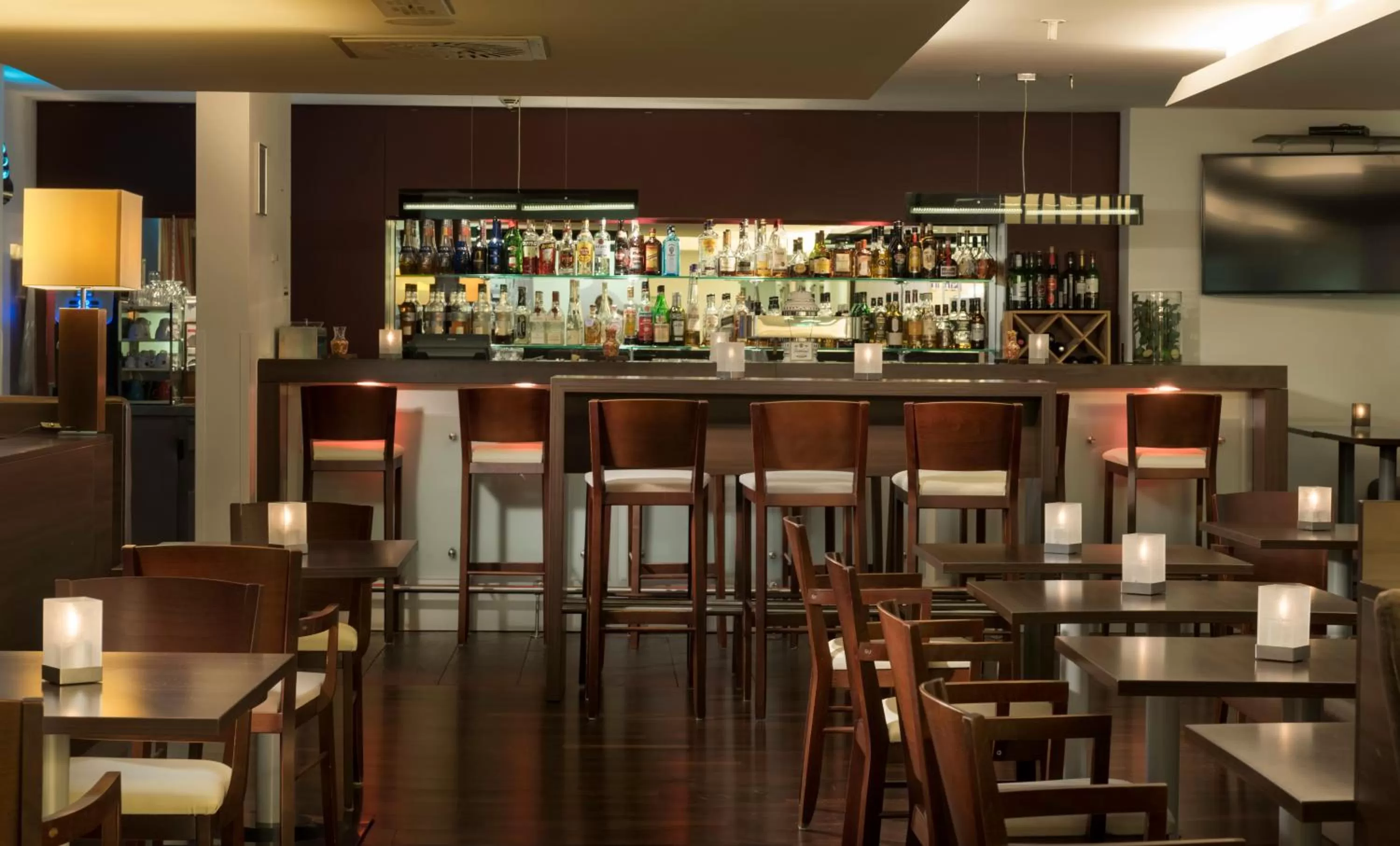 Restaurant/places to eat, Lounge/Bar in Mercure Hotel Düsseldorf Süd