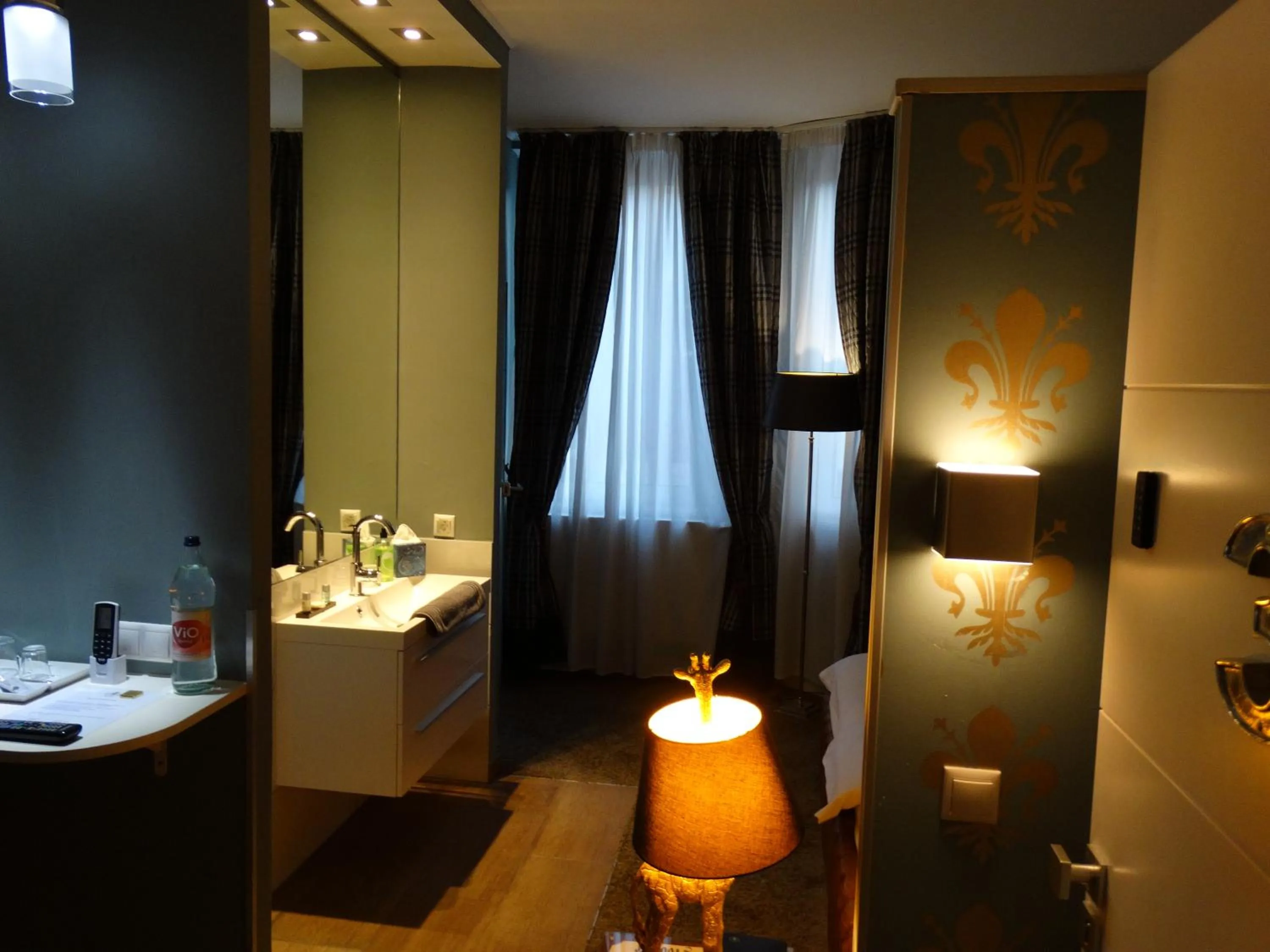 Photo of the whole room in Boutique-Hotel GEORGES