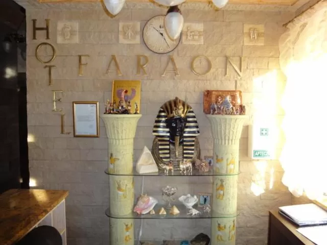 Lobby or reception in Hotel Faraon