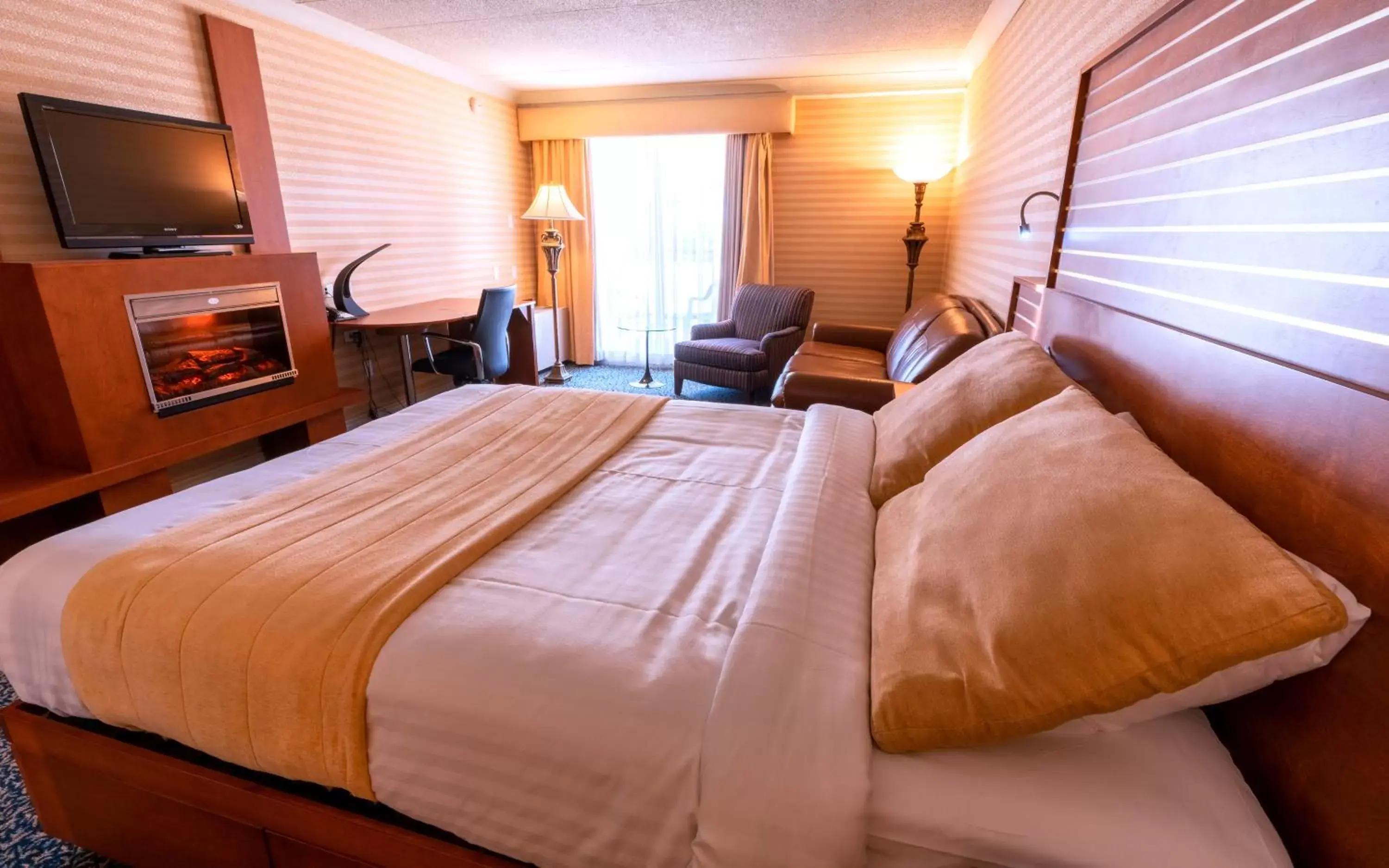 Superior Queen Room with Sofa Bed in Hôtel Lindbergh Superior Queen Room with Sofa Bed in Hôtel Lindbergh