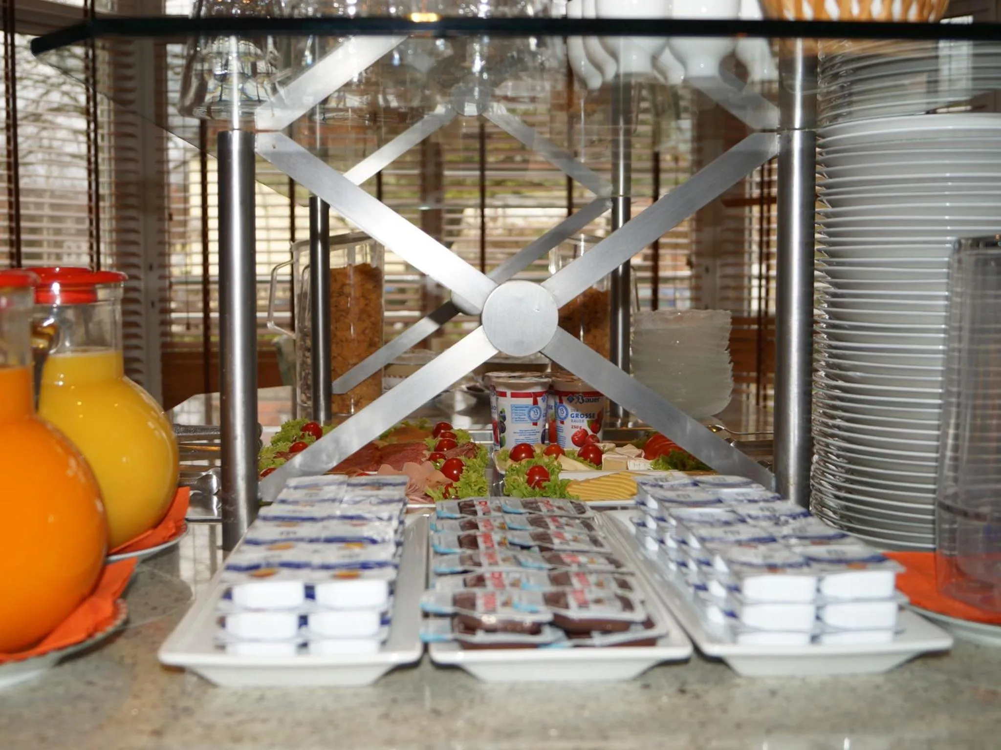 Restaurant/places to eat in Entrée Groß Borstel Garni Hotel