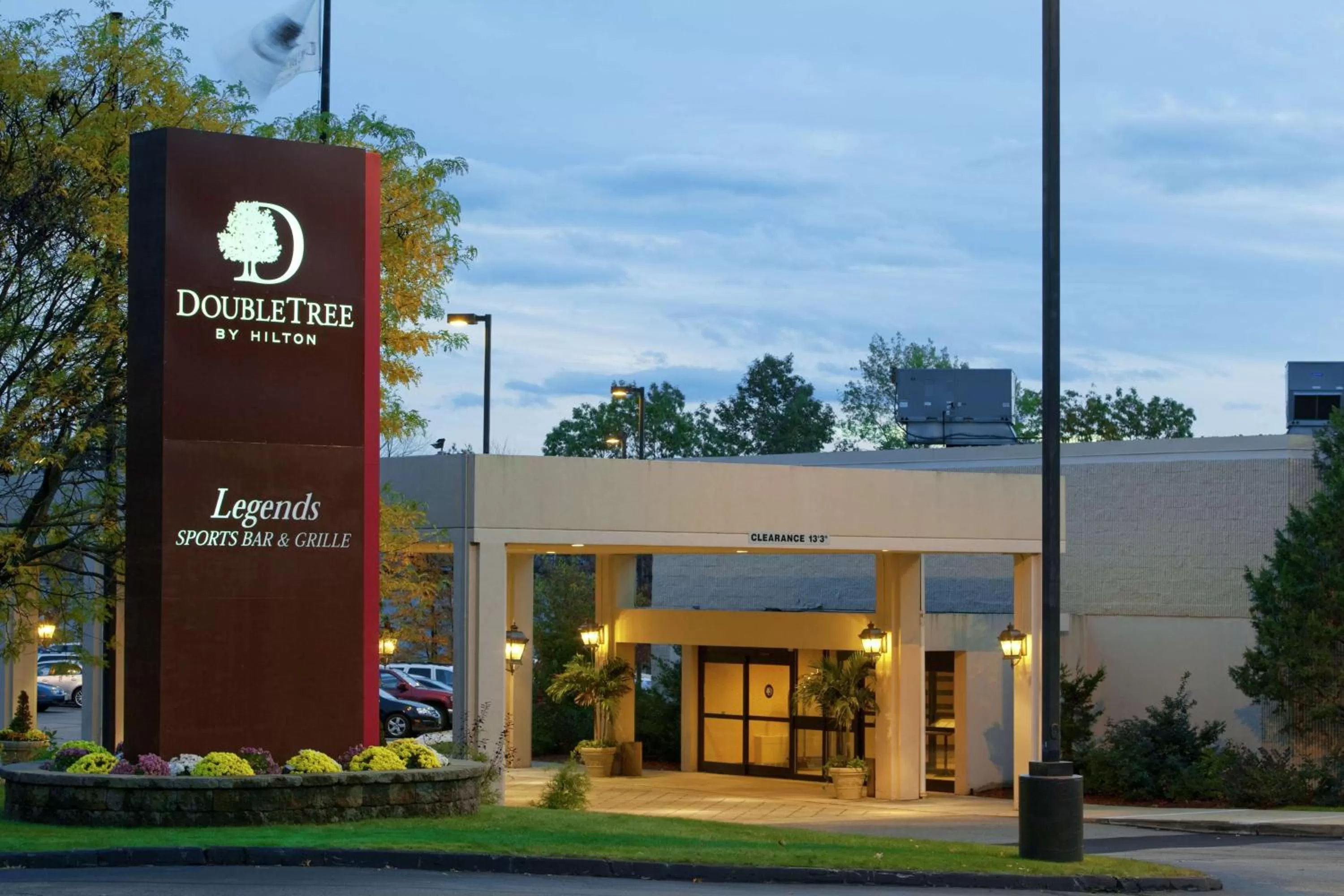 Property building in DoubleTree by Hilton Boston-Milford