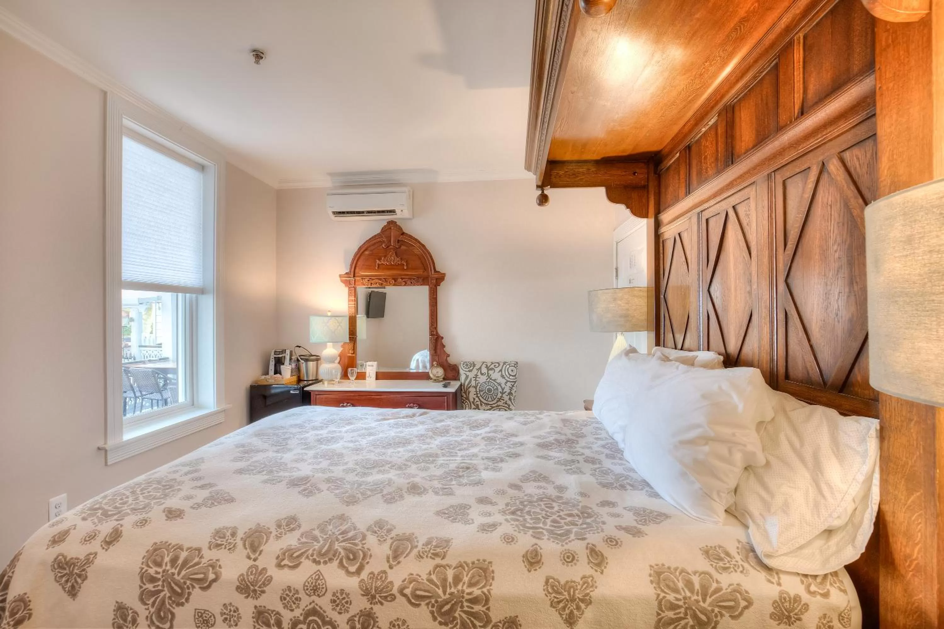 Bedroom, Bed in Elaine's Cape May Boutique Hotel