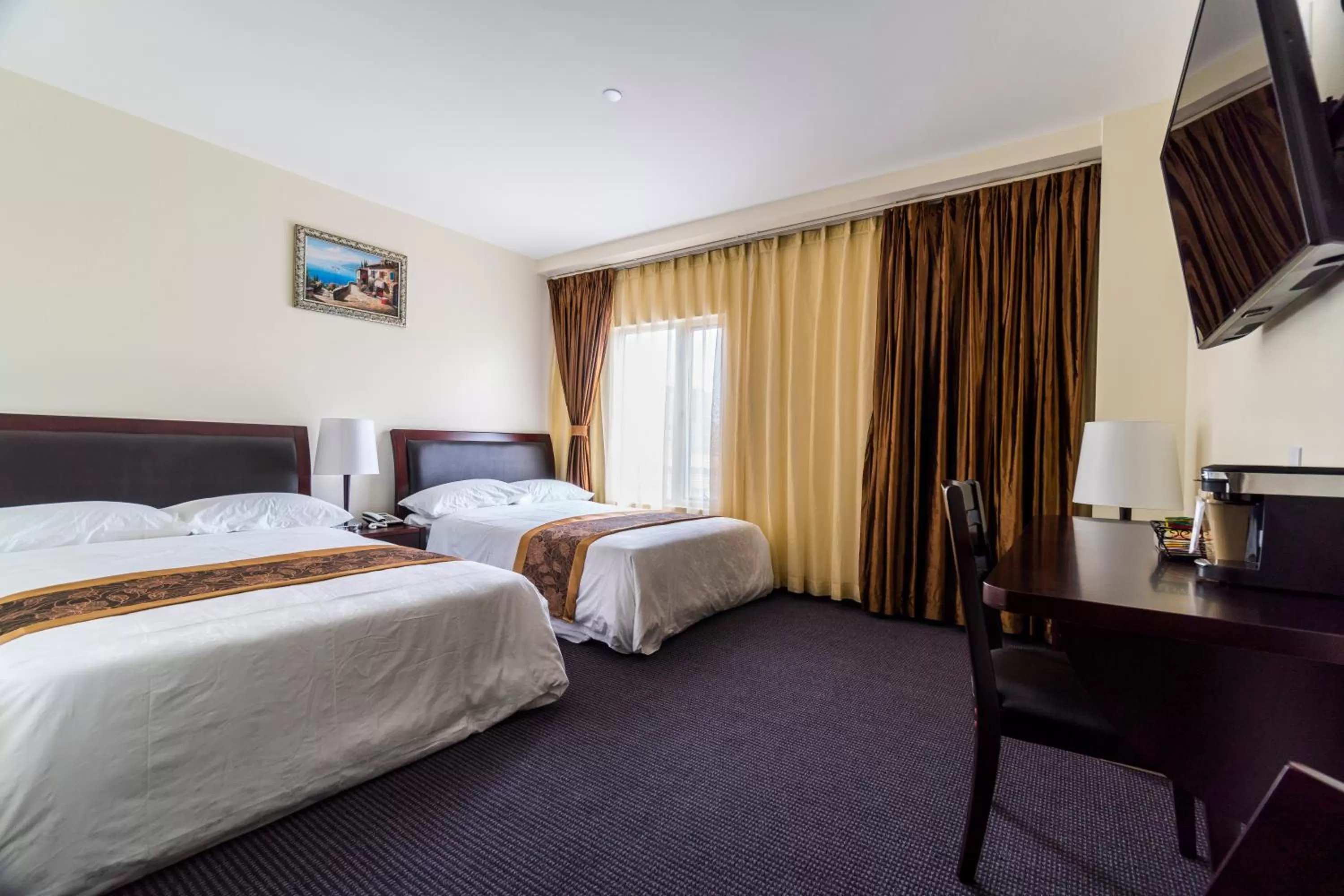 TV and multimedia, Bed in John Hotel