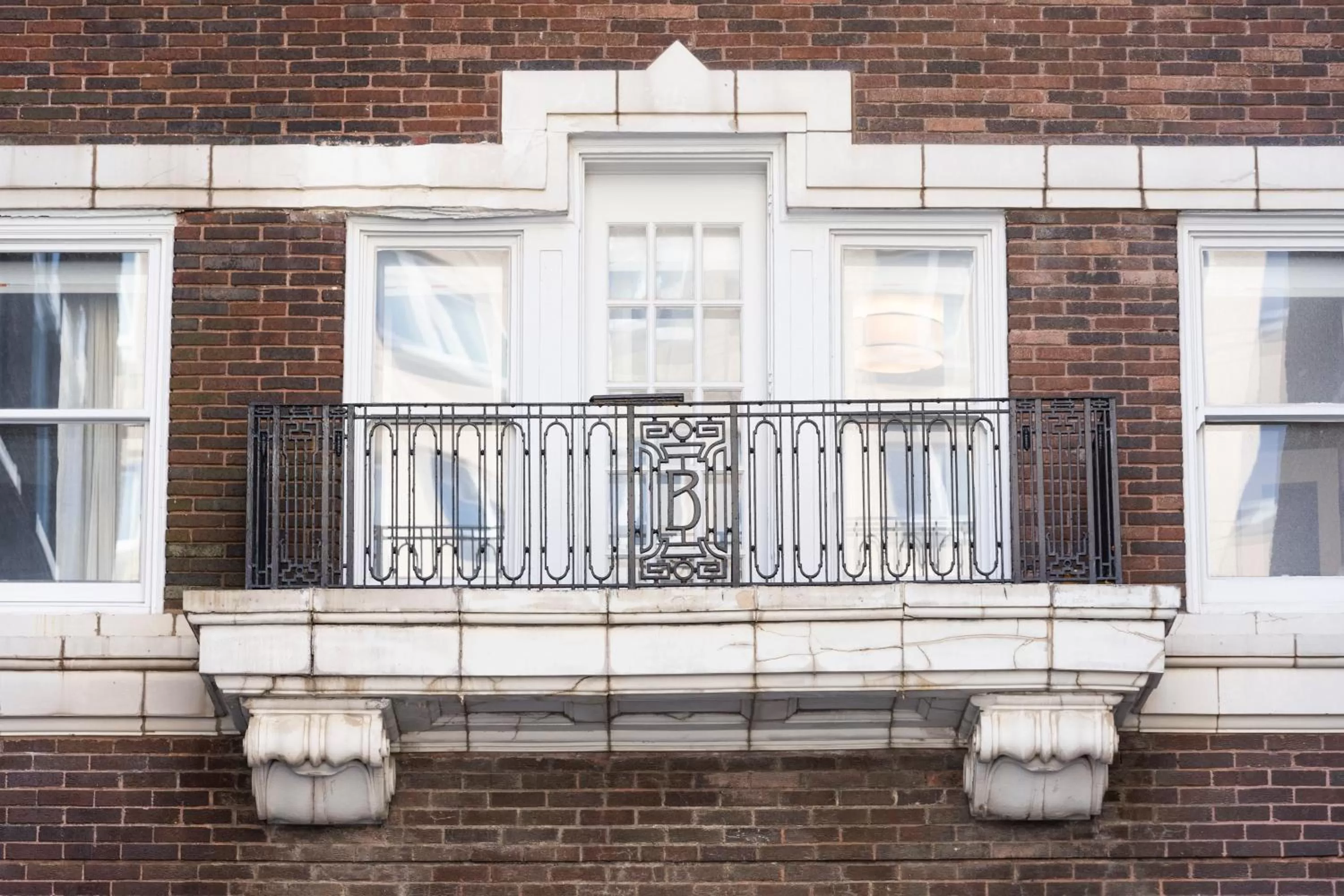 Property building in Kimpton Cottonwood Hotel by IHG