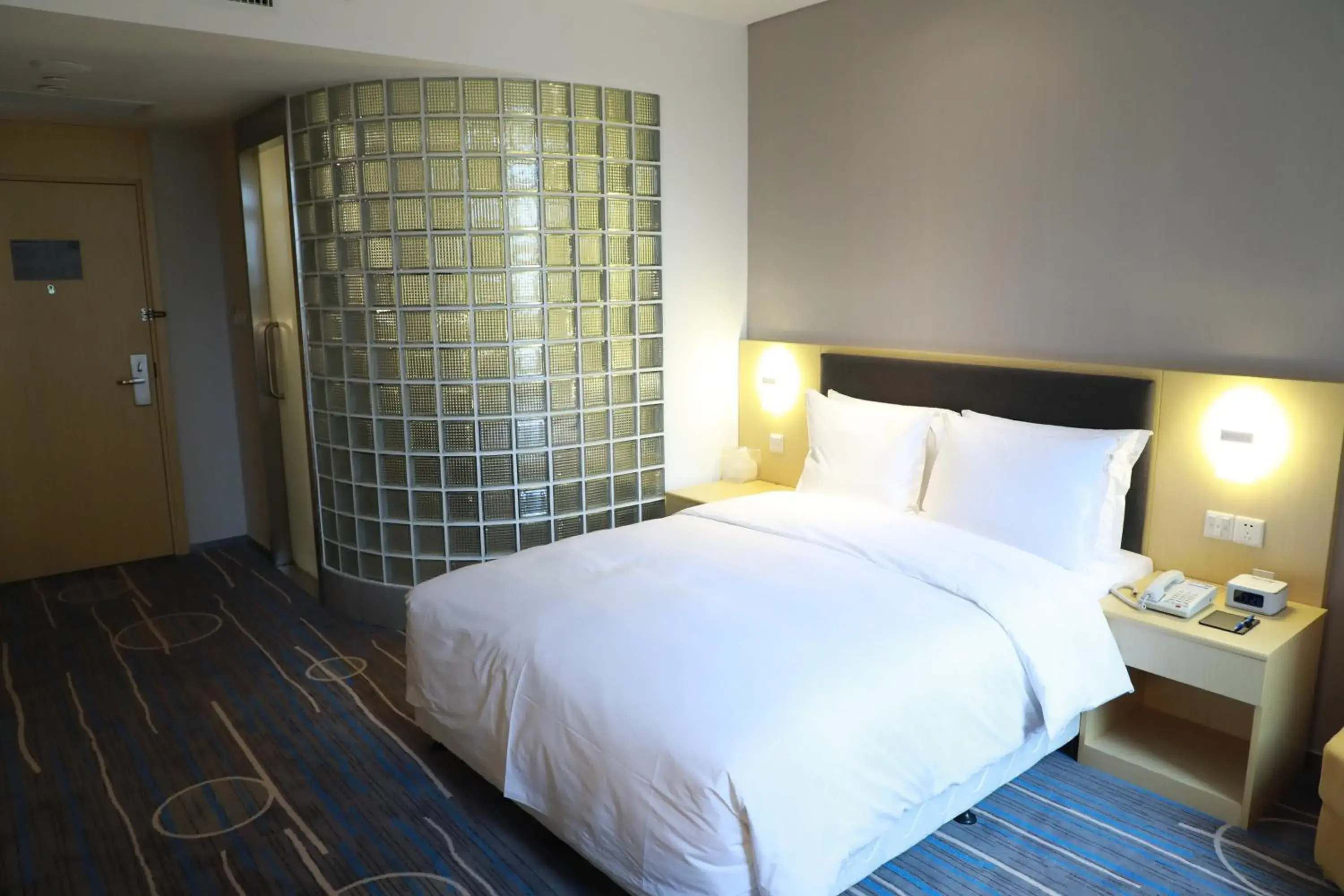 Queen Room - Accessible in Holiday Inn Express Shijiazhuang Heping by IHG Queen Room - Accessible in Holiday Inn Express Shijiazhuang Heping by IHG
