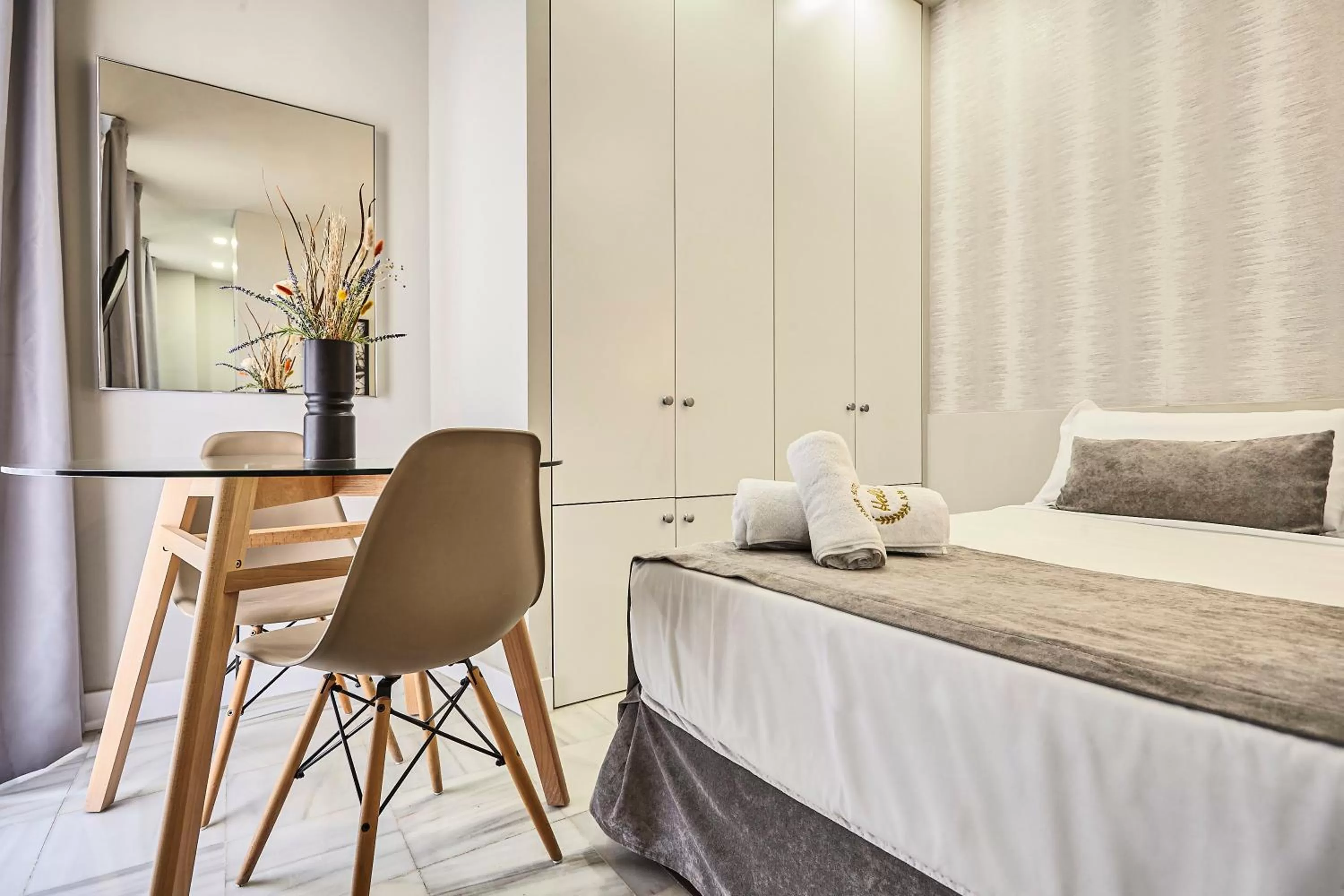 Hello Alicante Apartamentos