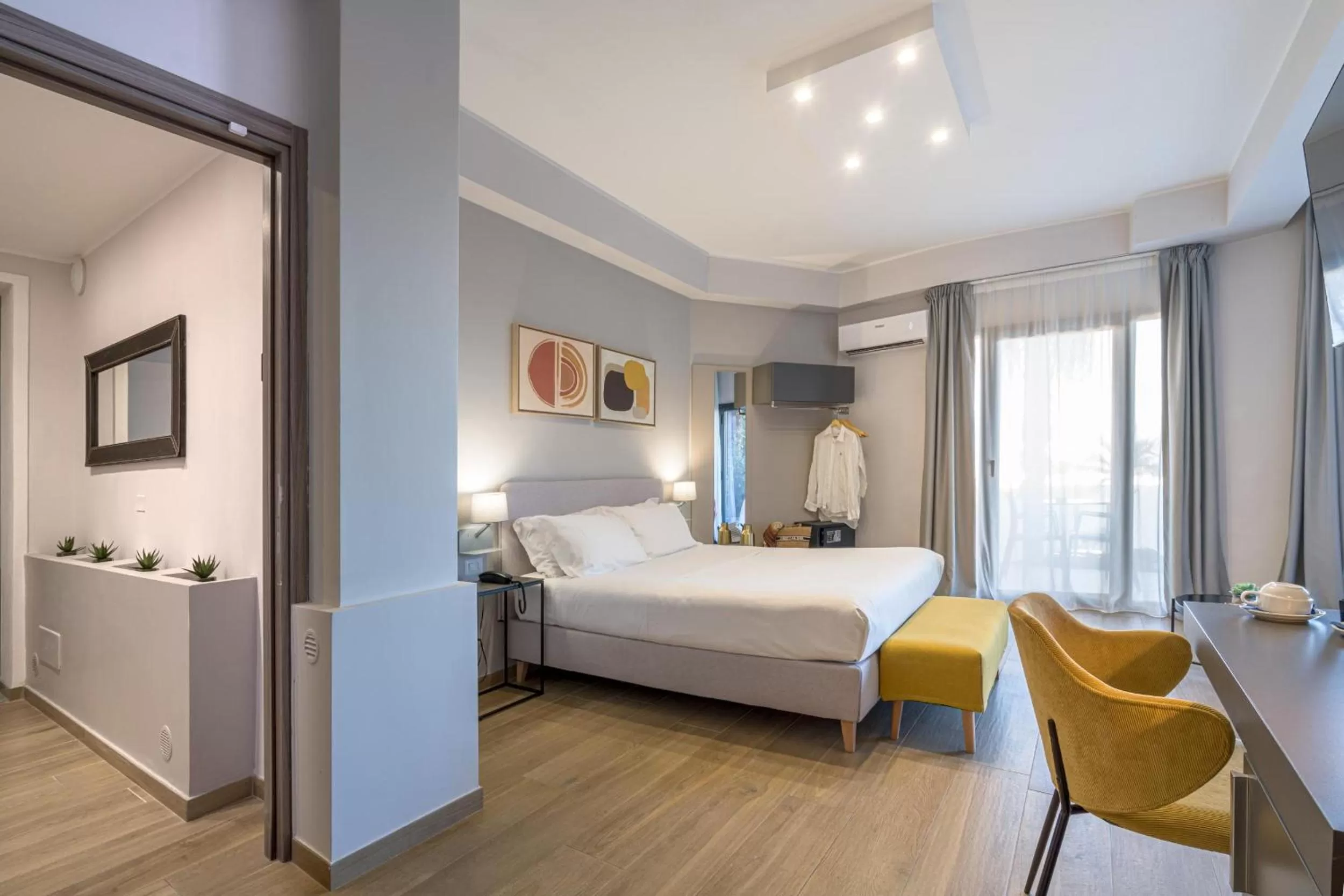 Bed in Taormina Palace Hotel