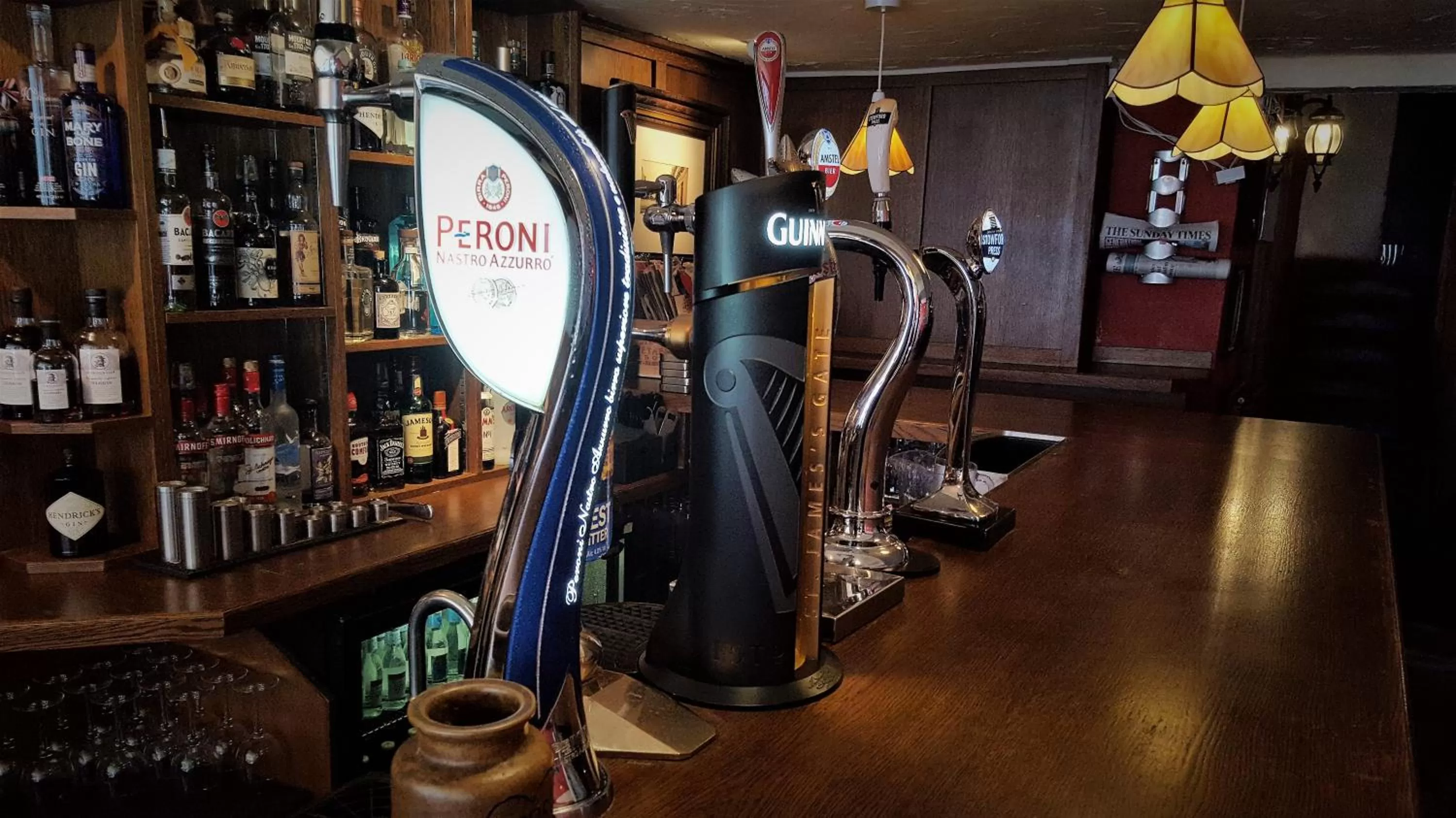 Restaurant/places to eat in Gothic House