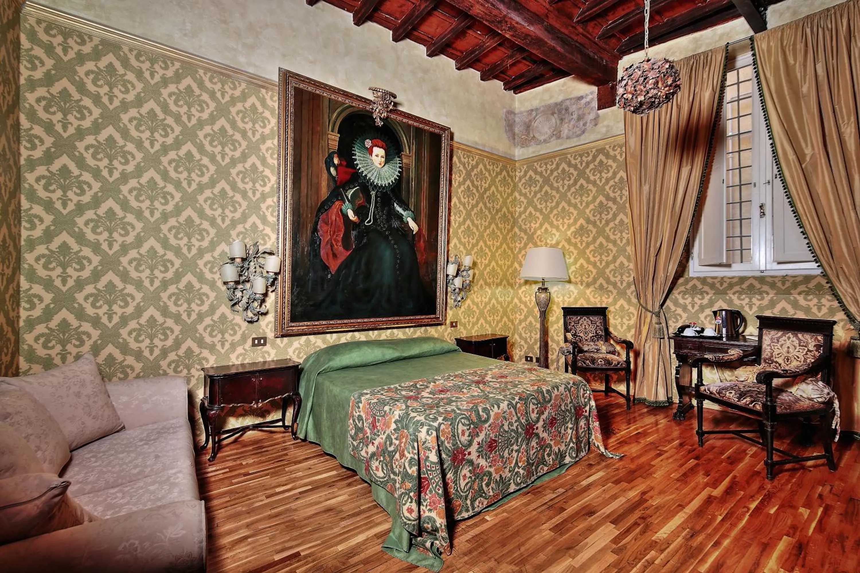 Photo of the whole room, Bed in Antica Dimora dell'Orso