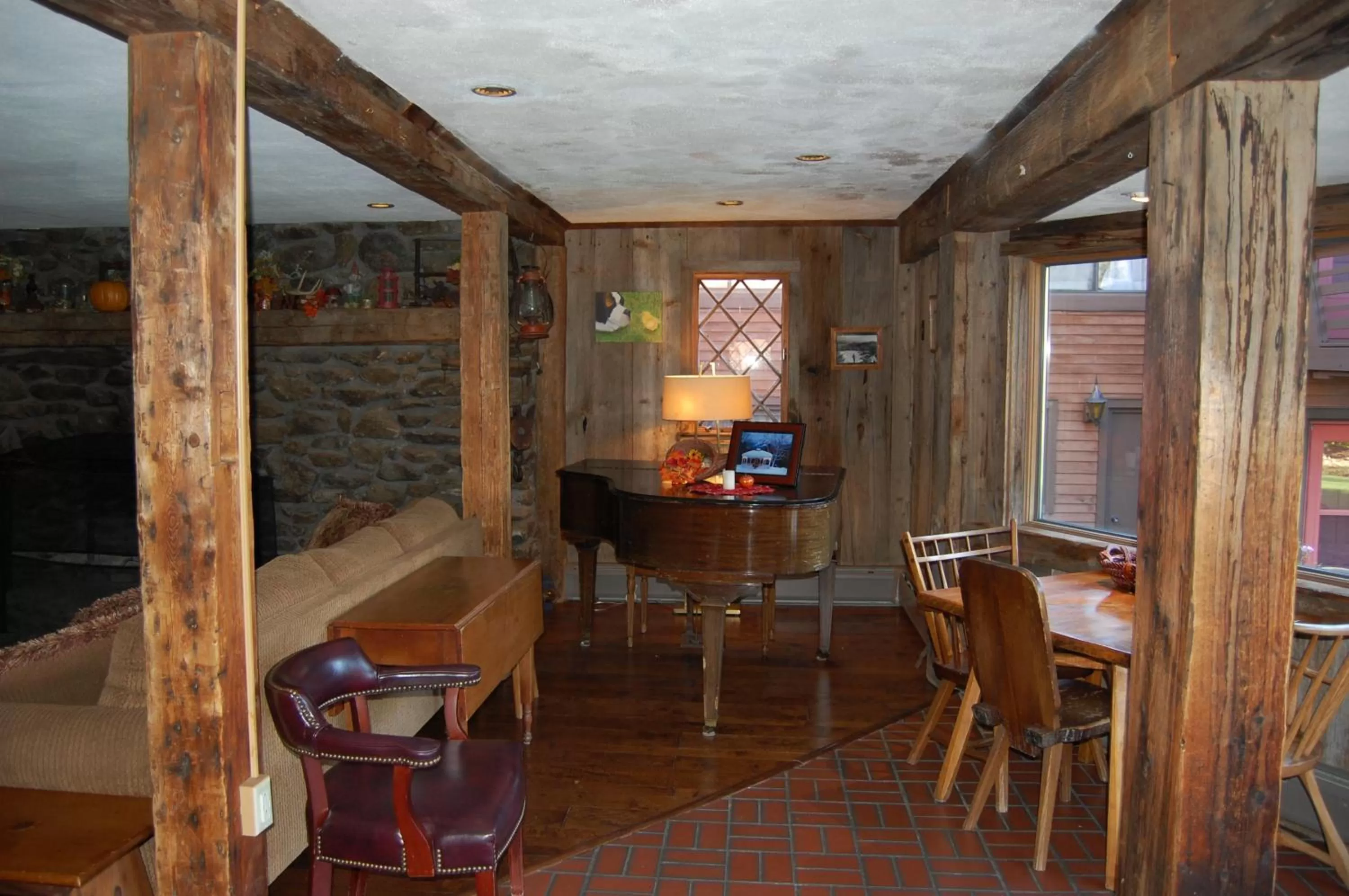 Communal lounge/ TV room in Summit Lodge