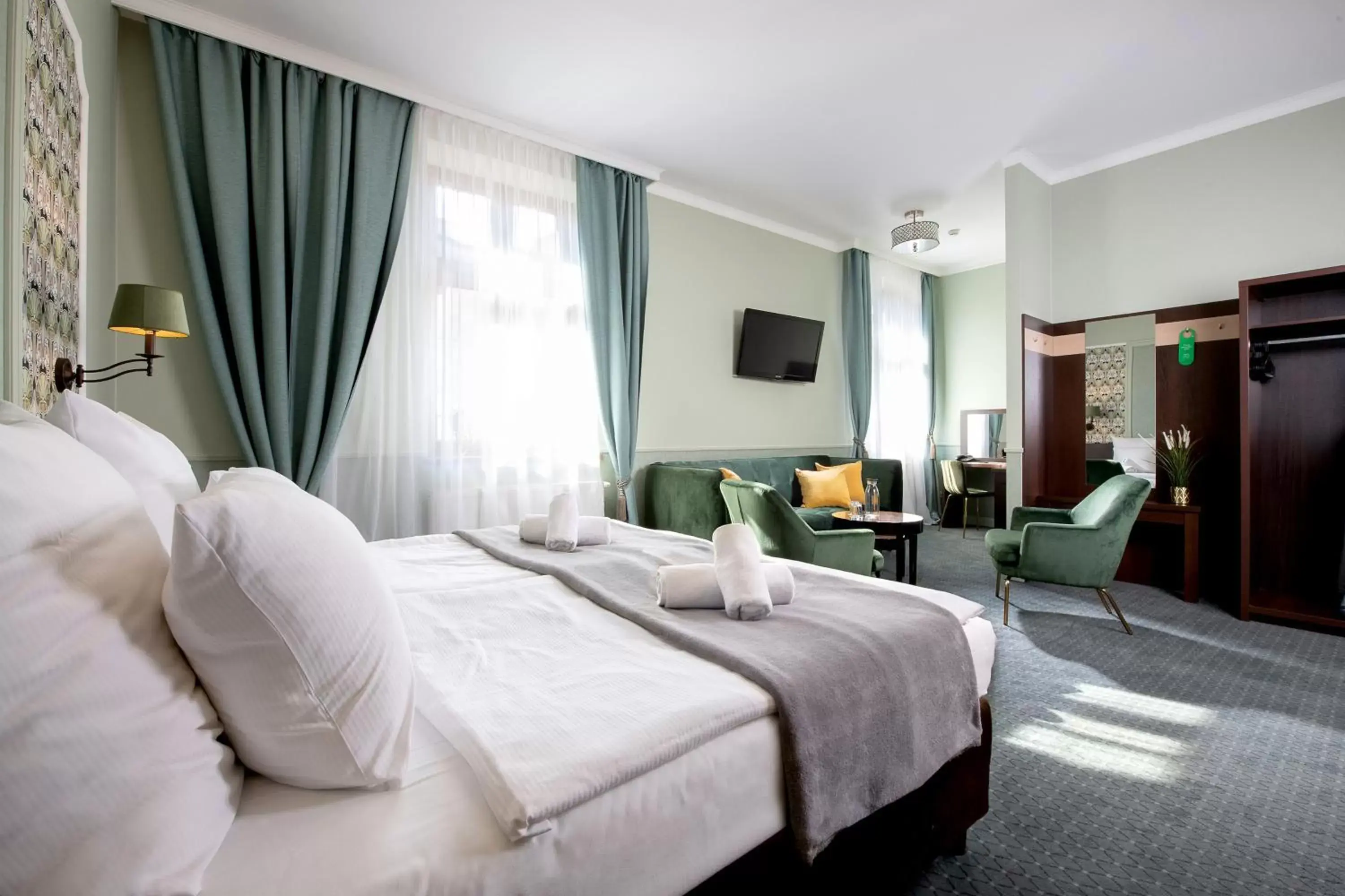 Deluxe Double or Twin Room - single occupancy in Amber Boutique Hotels - Hotel Amber Deluxe Double or Twin Room - single occupancy in Amber Boutique Hotels - Hotel Amber
