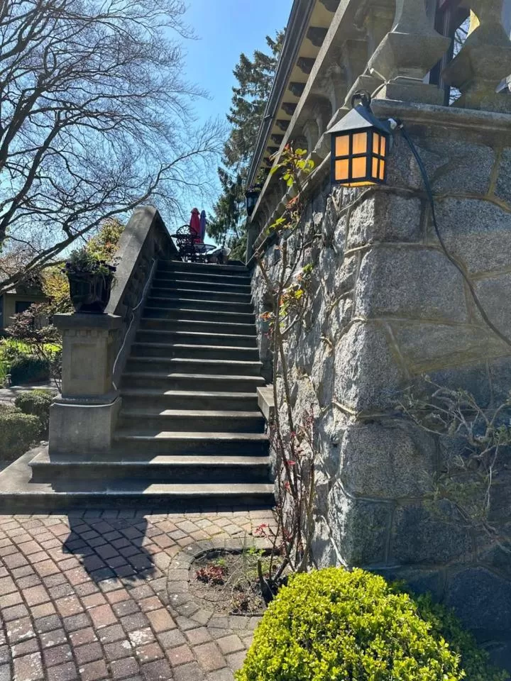 Property building in Prior Castle Inn