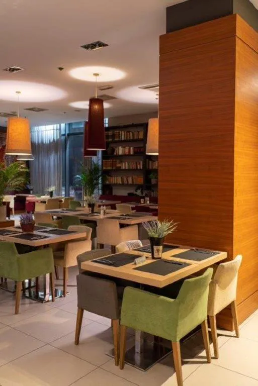 Restaurant/places to eat in Hotel Sliško