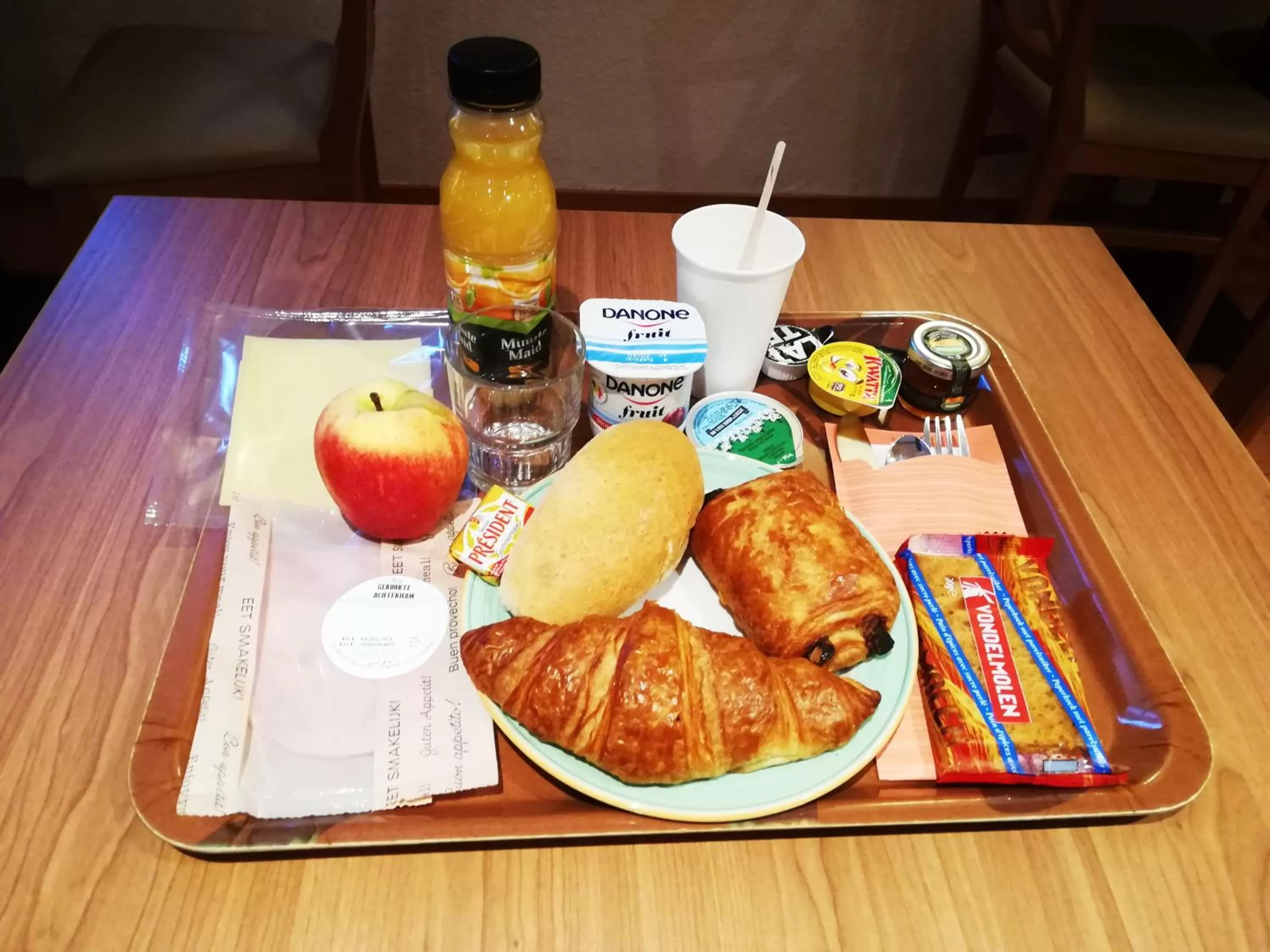 Breakfast in ibis Liège Centre Opéra
