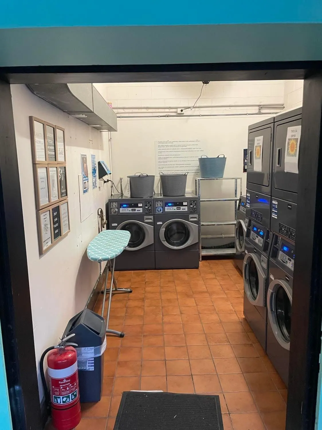 laundry in Youth Shack Backpackers Darwin