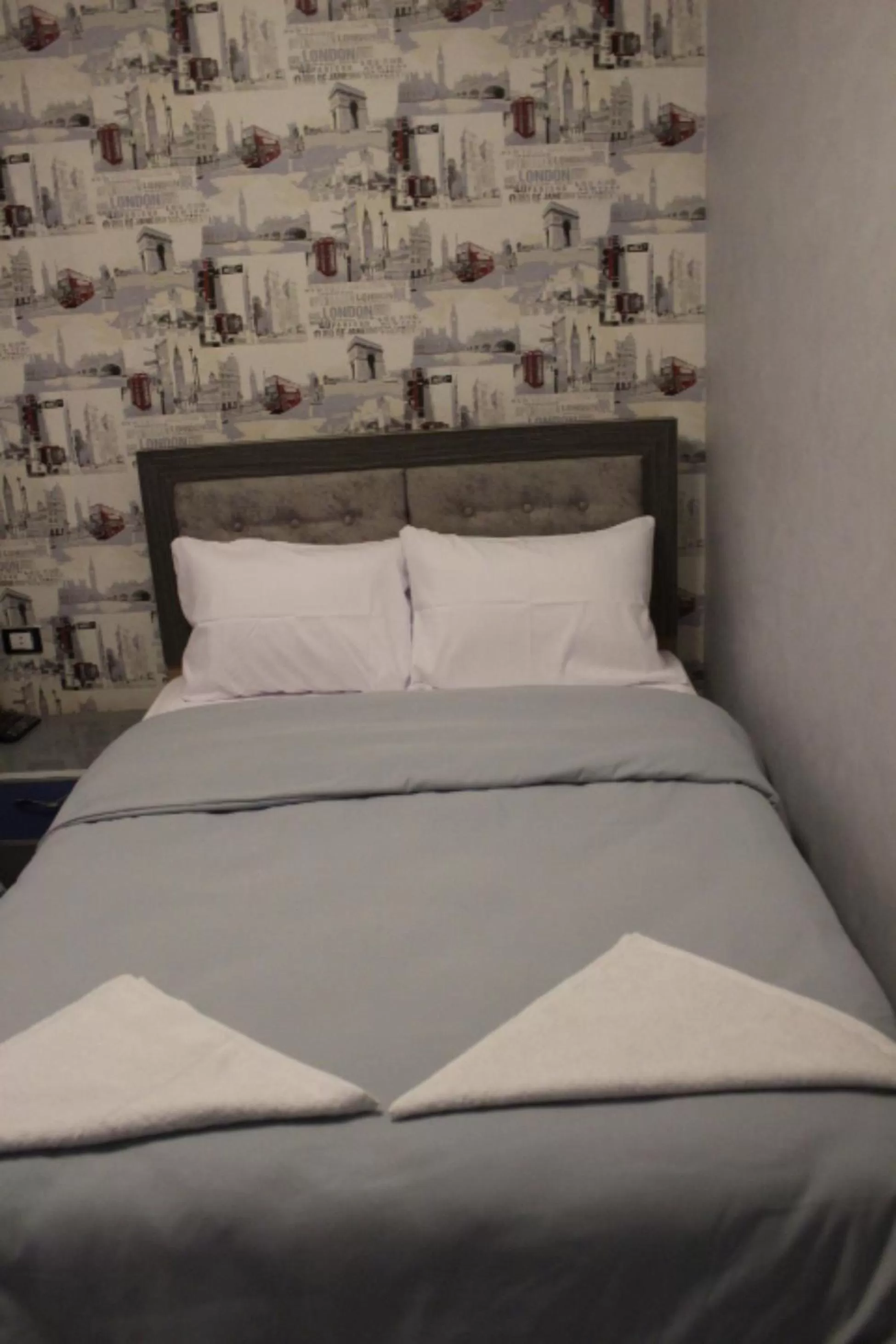 Bed in Hostel Sunset Down town